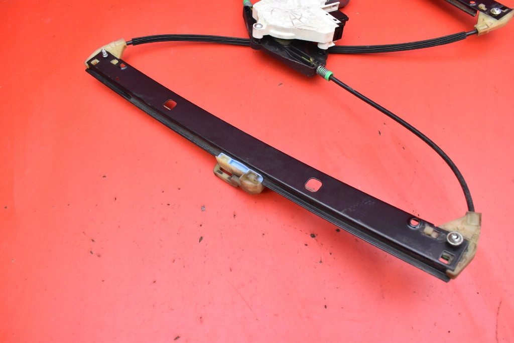 window regulator right front EU 8K0837462 AUDI A4 B8 07-11