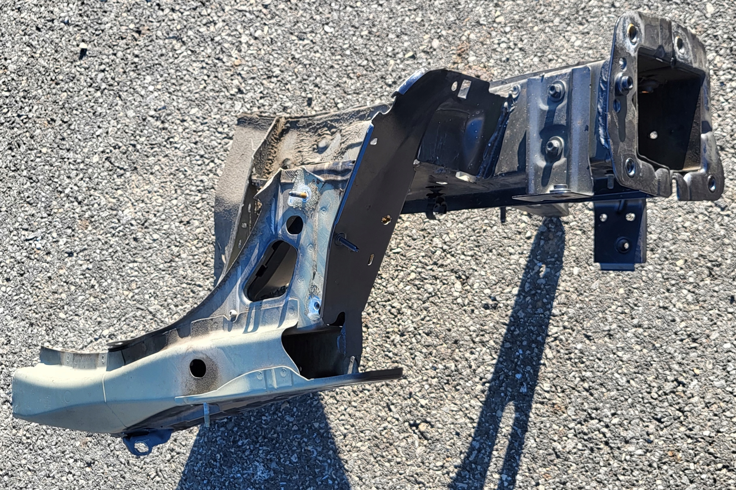 quarter left front quarter FARTUCH placement RENAULT LAGUNA III 3 OE