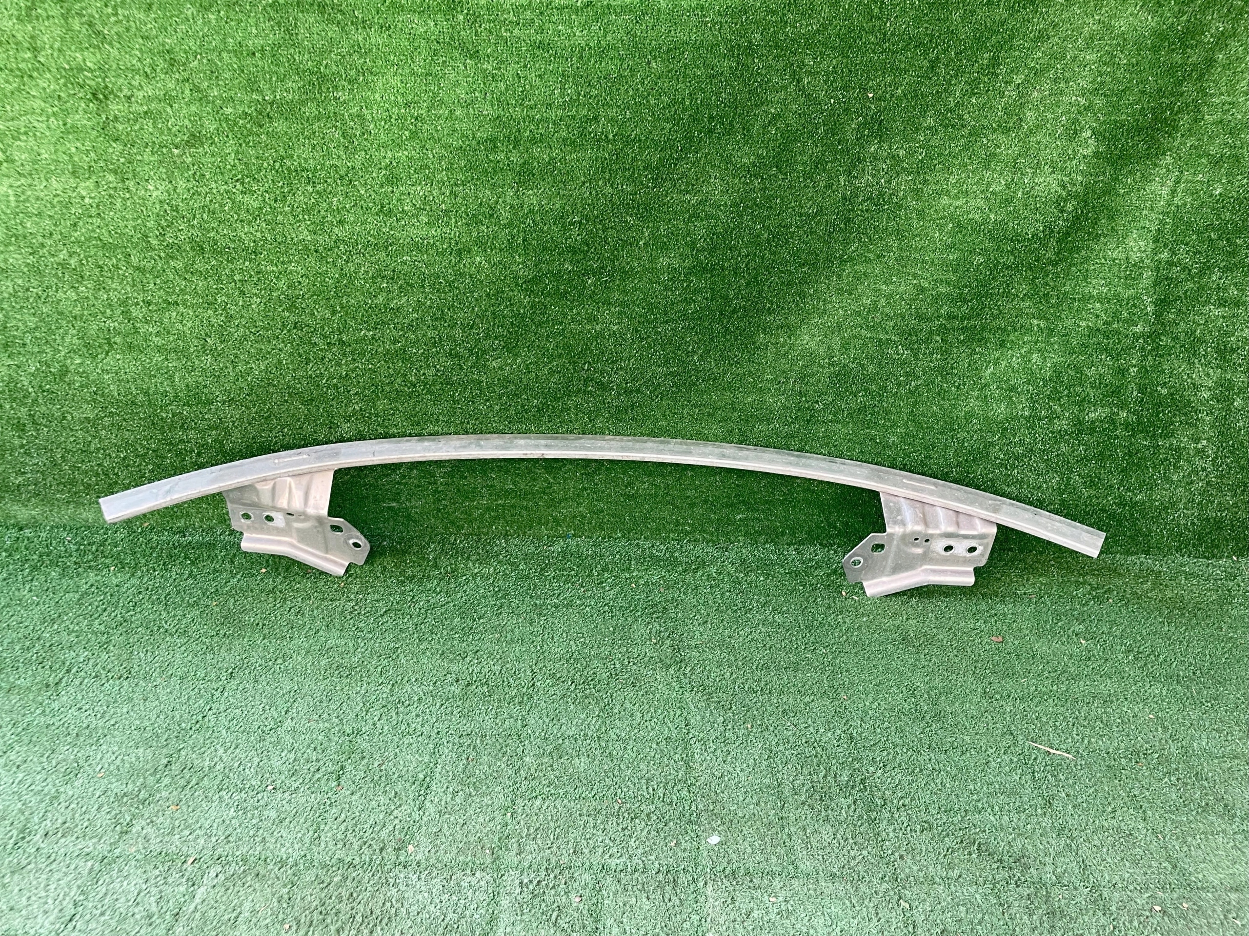 TESLA MODEL 3 sider front lower 1084894-00-B