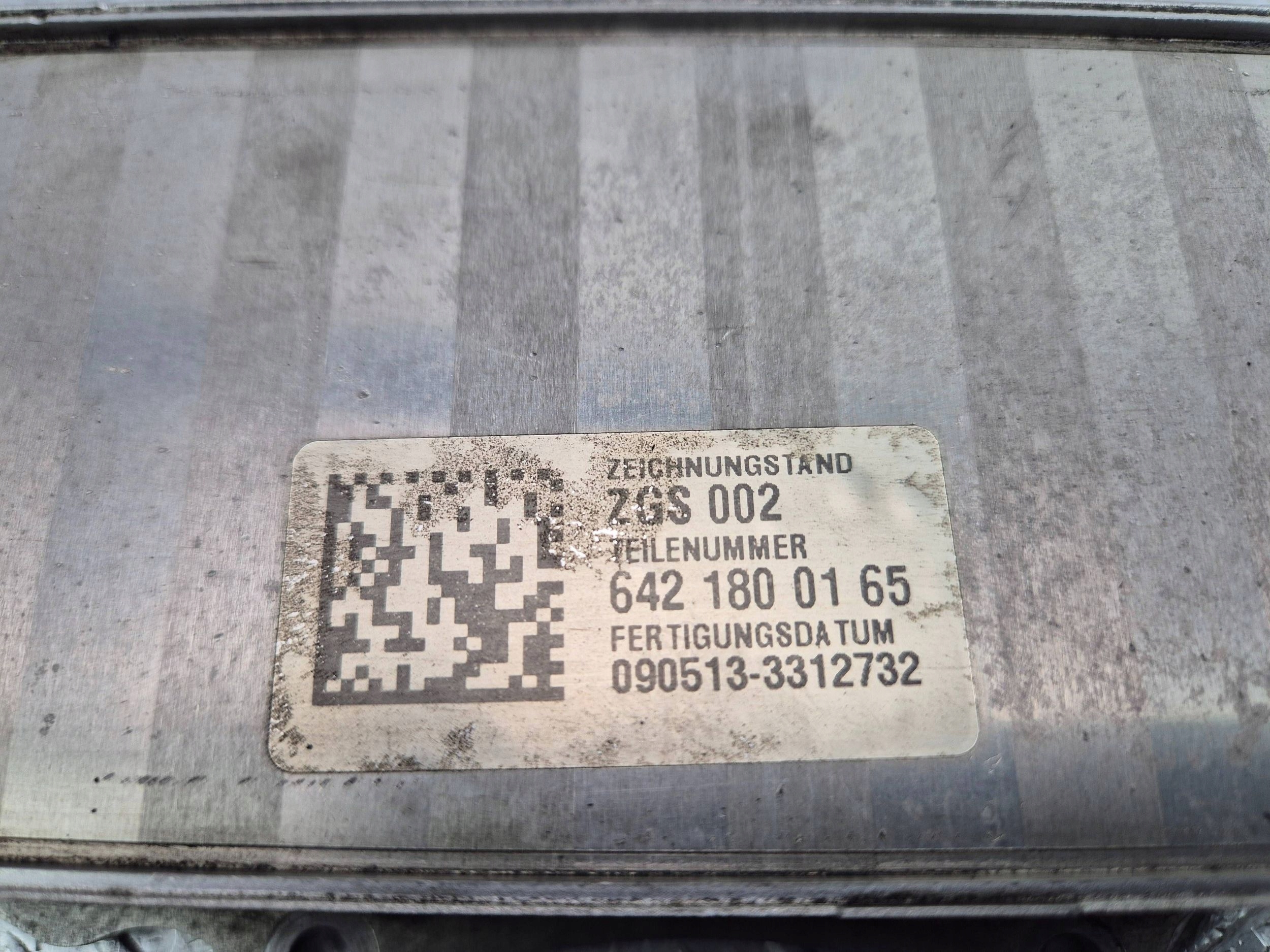 Mercedes E350 CDI W212 olaj hütö 6421800165