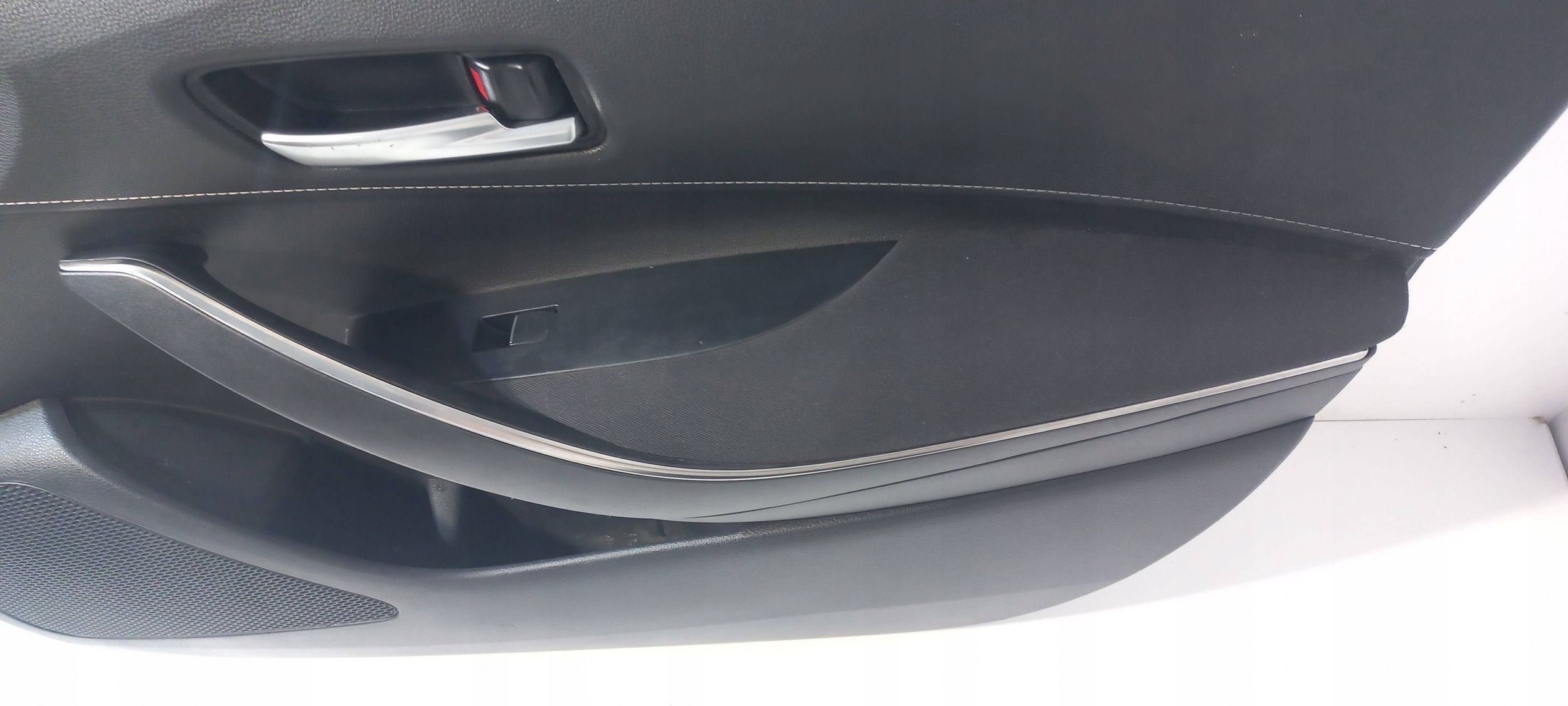 Toyota Corolla E210 E21 side door front right 6761102860 (ET147)
