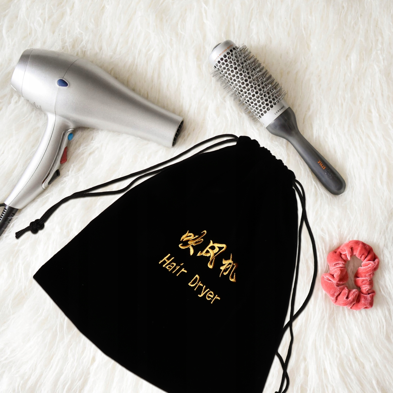 FLANELOWA TORBA ŚCIĄGANA SZNURKIEM DOMOWE PRZECHOWYWANIE SUSZARKI DO WŁOSÓW Kolor dominujący czarny