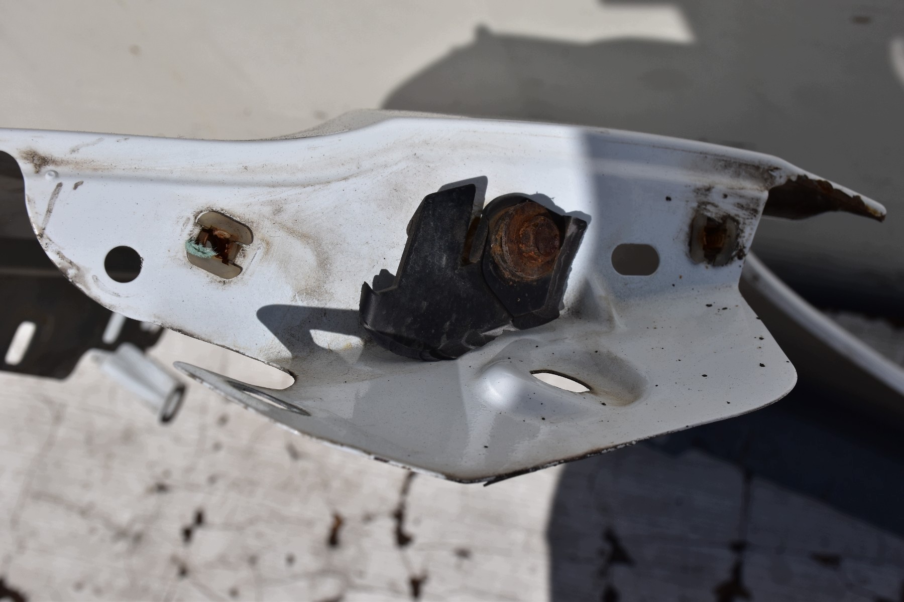 fender left front Ford C-MAX II 2010-2019 Kod lakieru: 7VTA