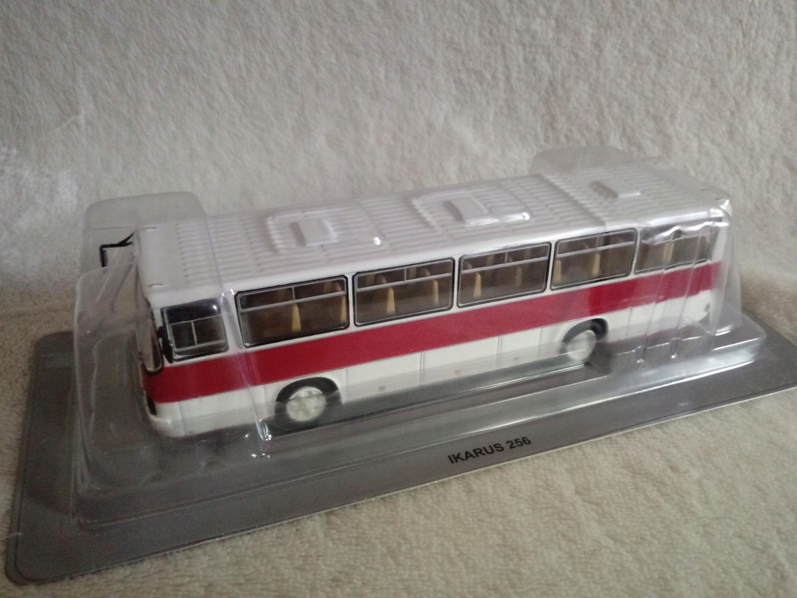 Ikarus 256 Kultowe Autobusy Prl 1:72