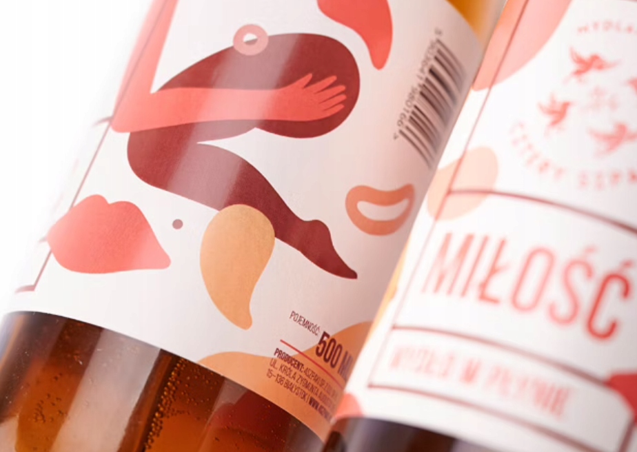 CZTERY SZPAKI Mydło w płynie MIŁOŚĆ 500 ml Szkło Problem skóry nie dotyczy