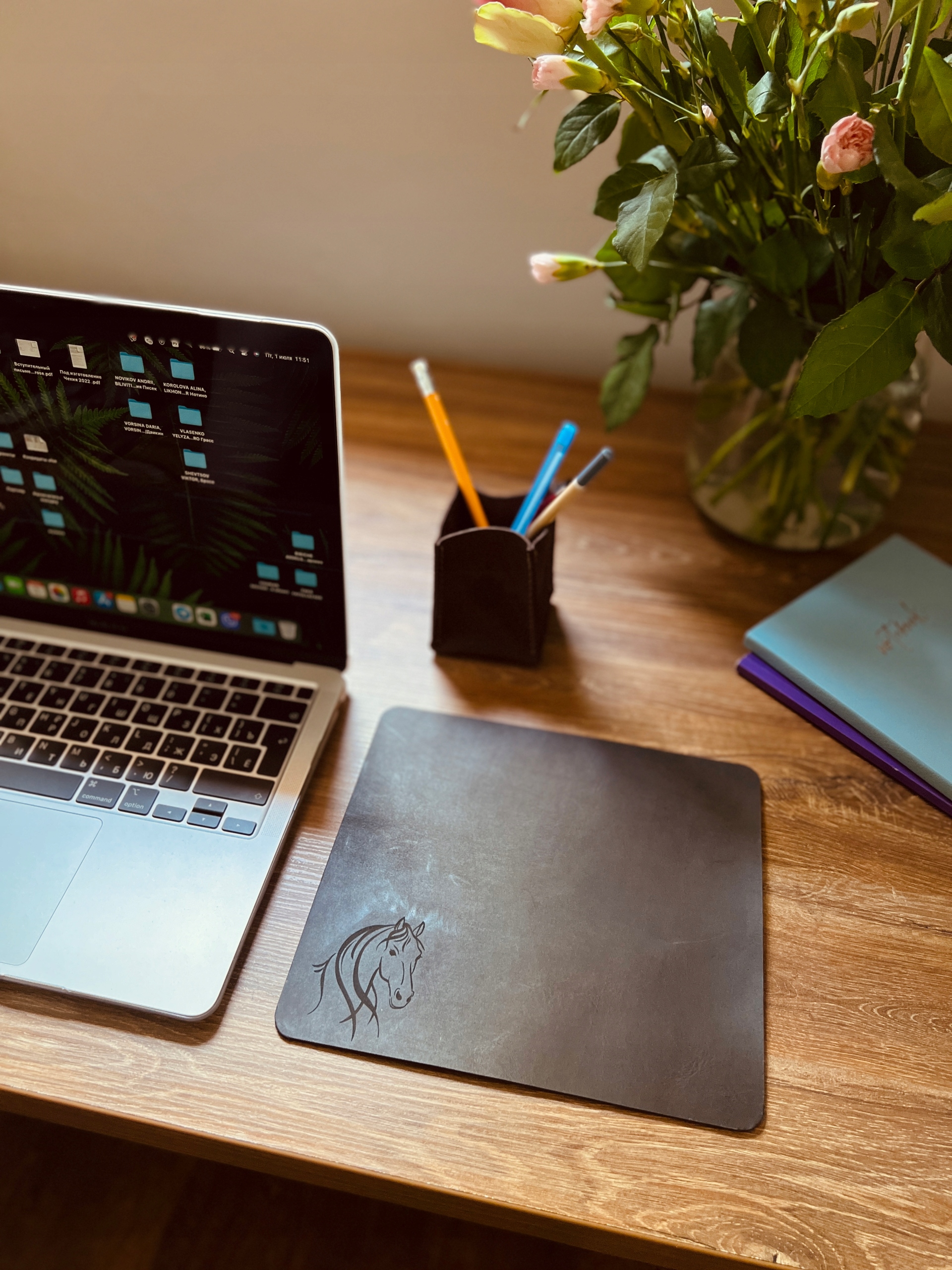 Podložka pod myš s vlastním koženým potiskem