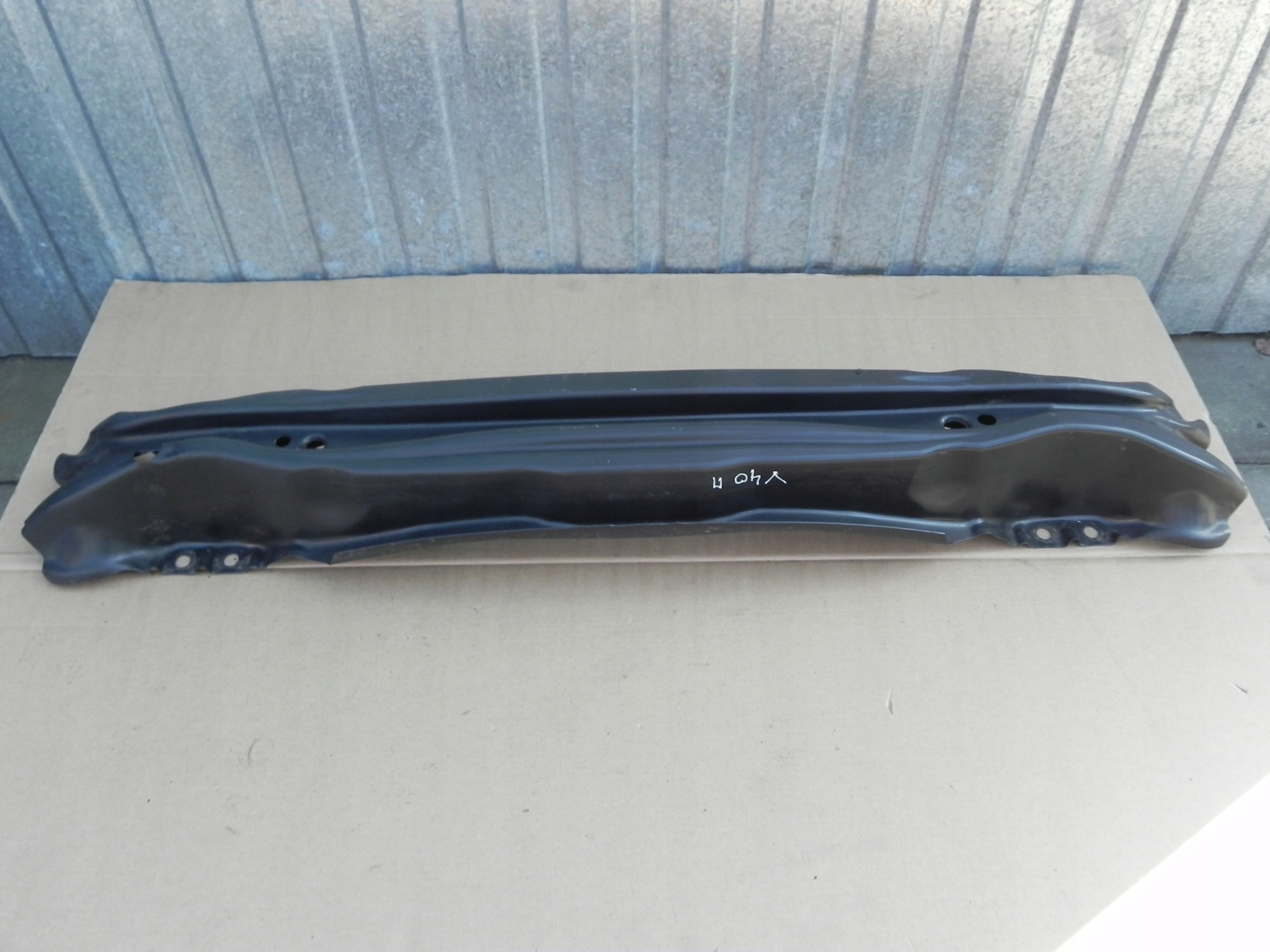 VOLVO V40 II BELKA ZDERZAKA TYL TYLNA 31299699 Producent części Volvo OE