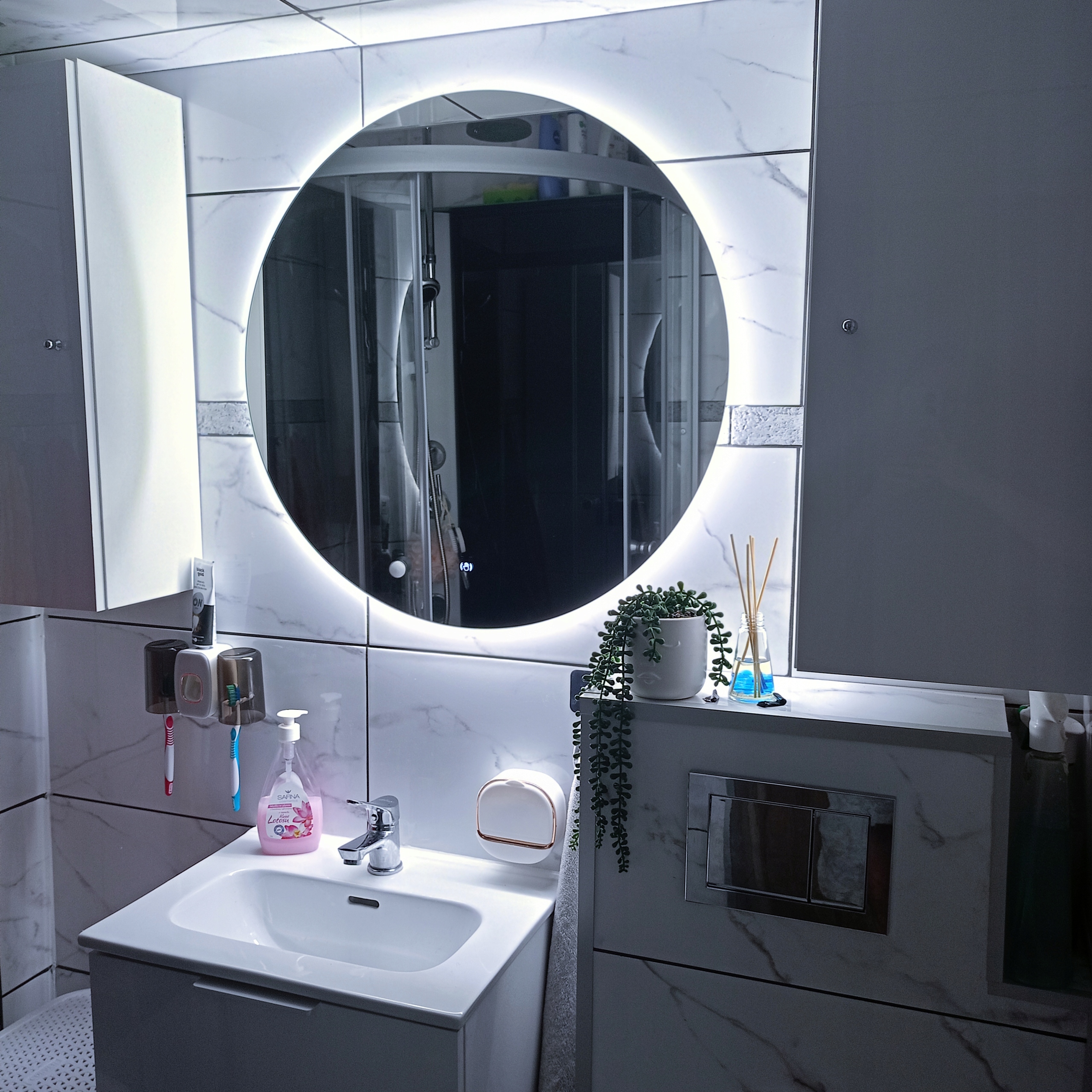 0597915946979f618066663ae815