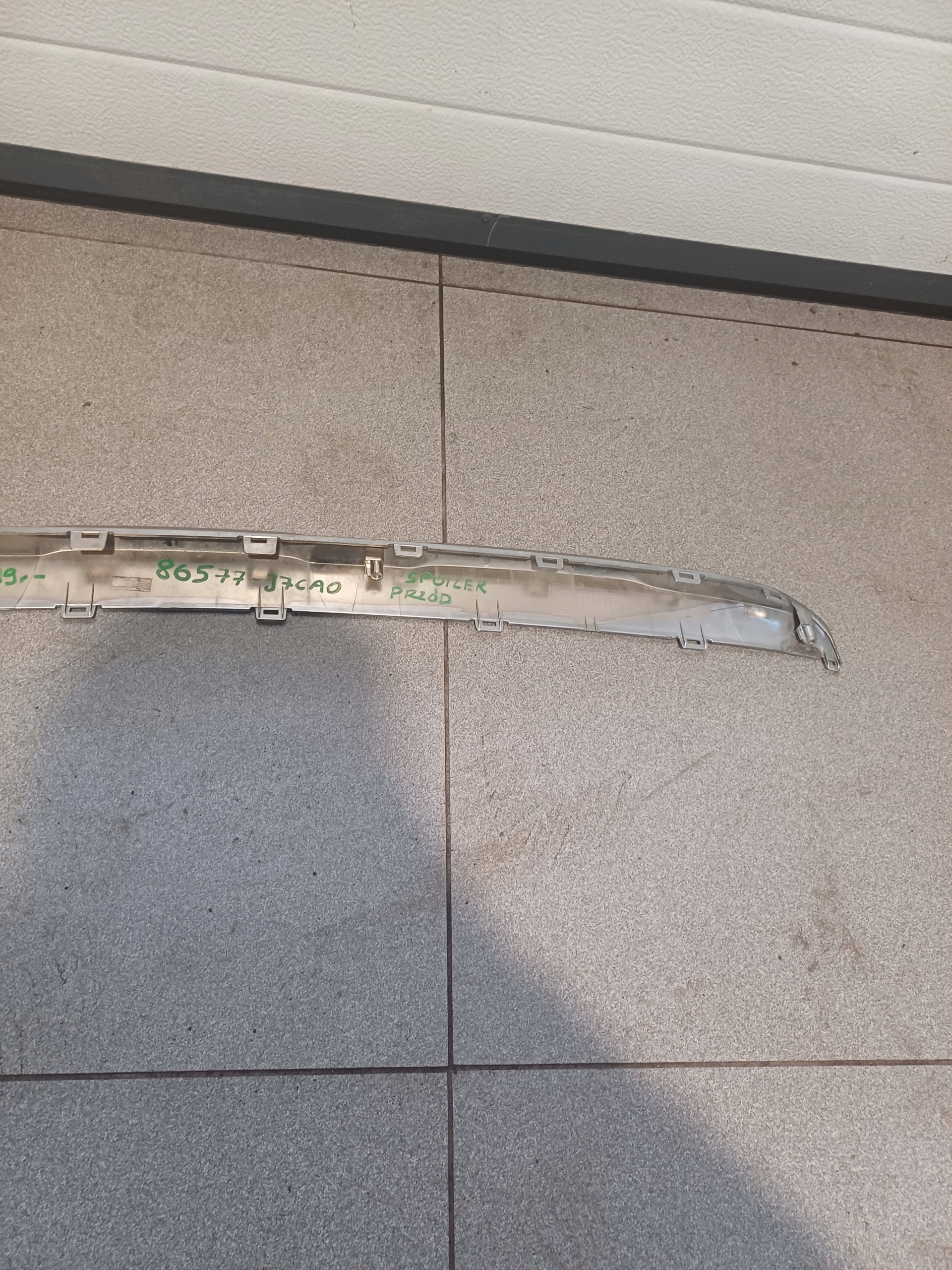 lišta SPOILER nárazníku předek KIA X-CEED 19R- 86577-J7CA0