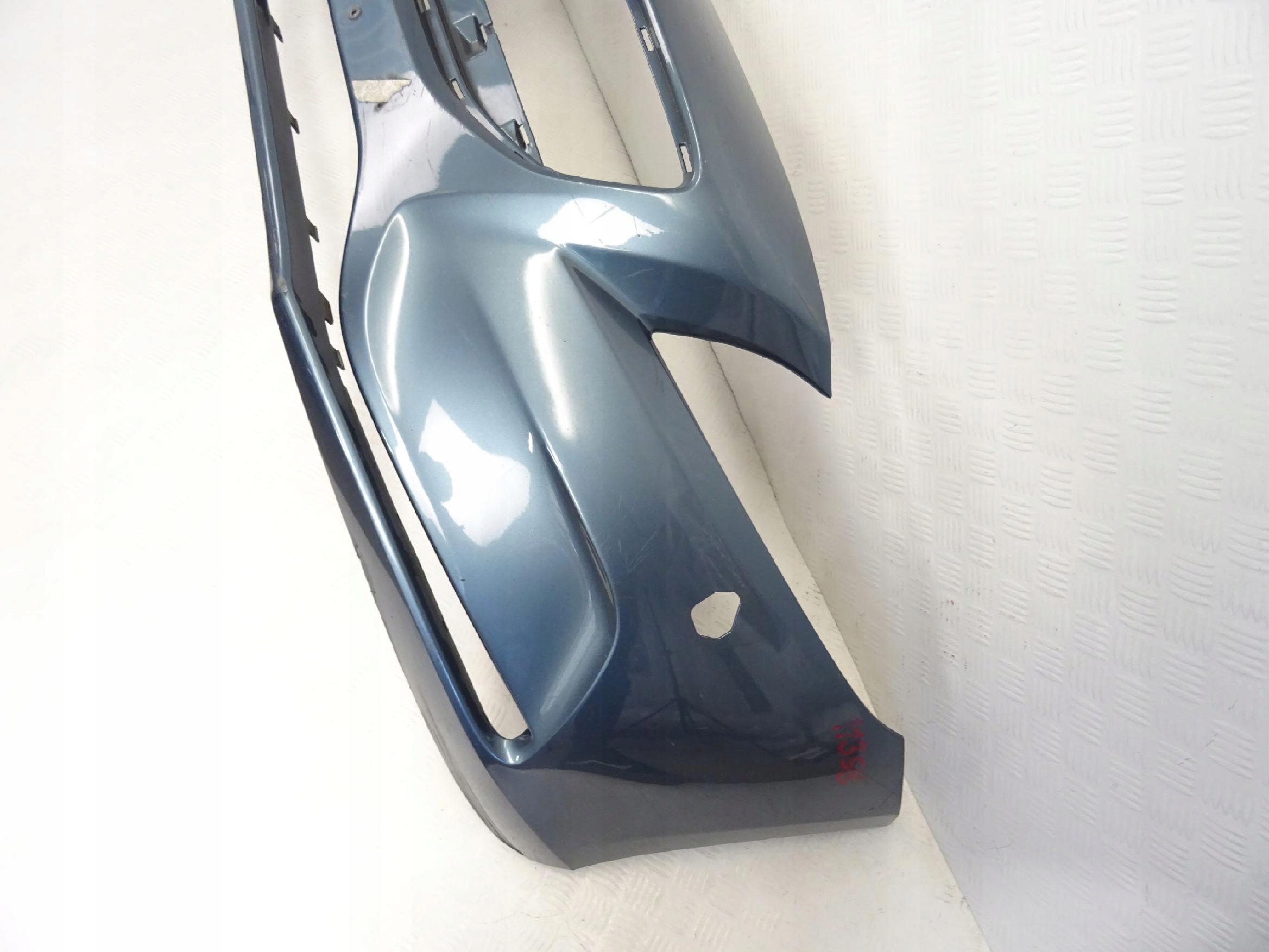 Volvo V40 II 2 12- bumper front