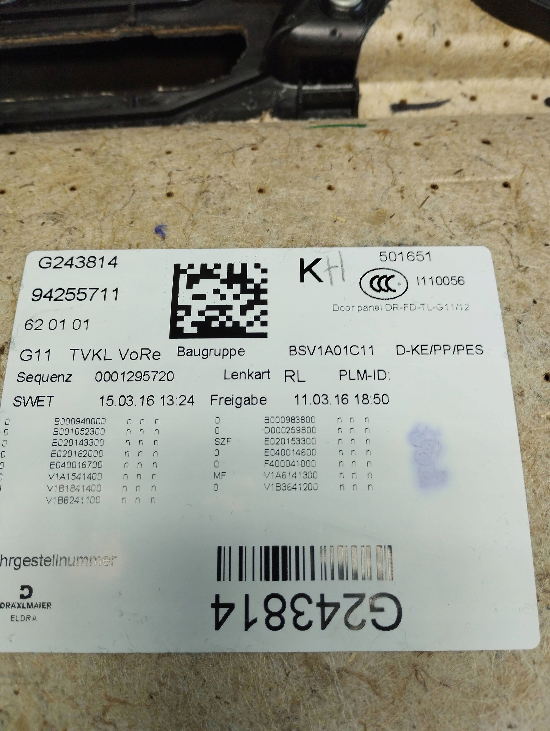 BMW 7 G11 side door right front 105851305C