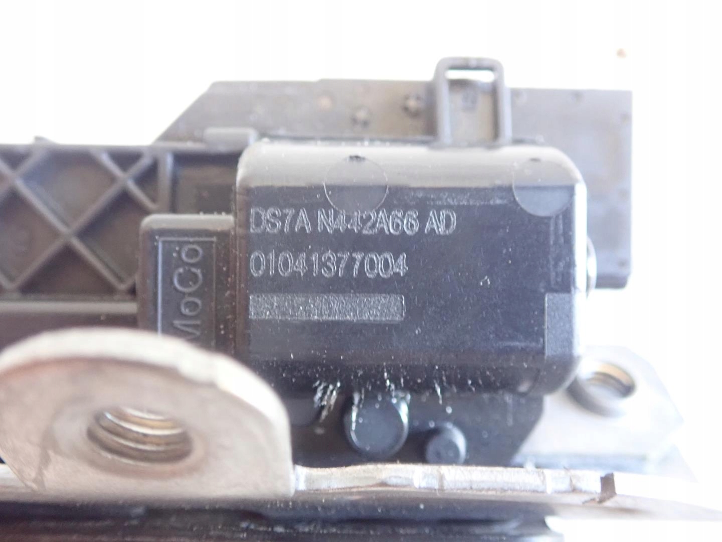 lock bonnet FORD GALAXY MK4 MONDEO MK5 DS7A-N442A66-AD