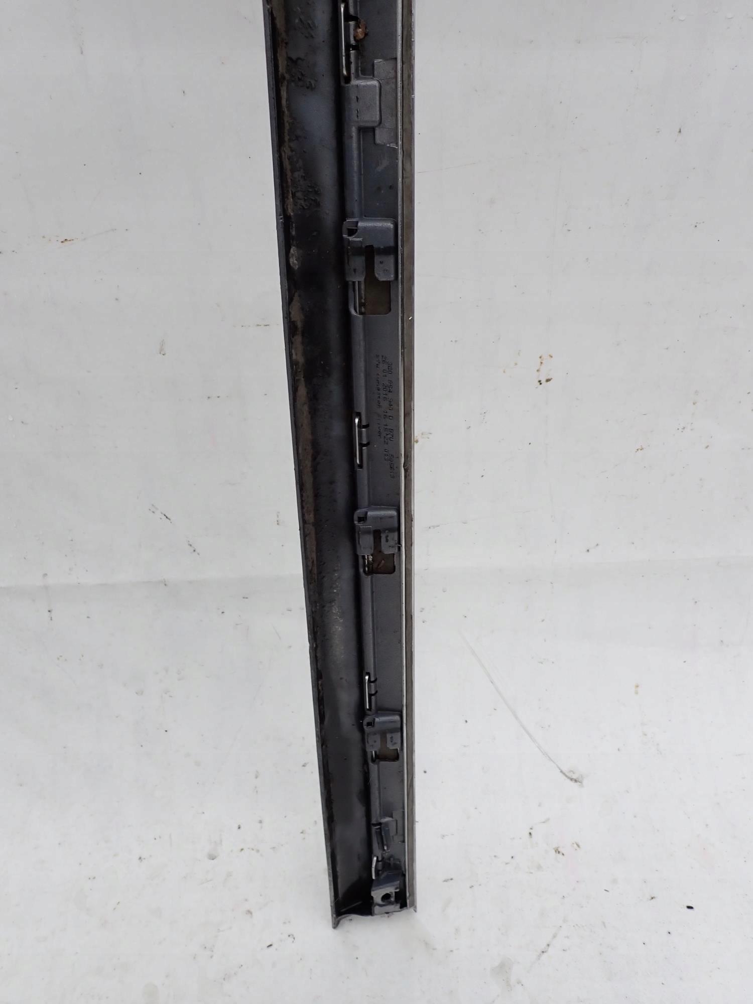 VW PASSAT B8 14-> moulding door right front