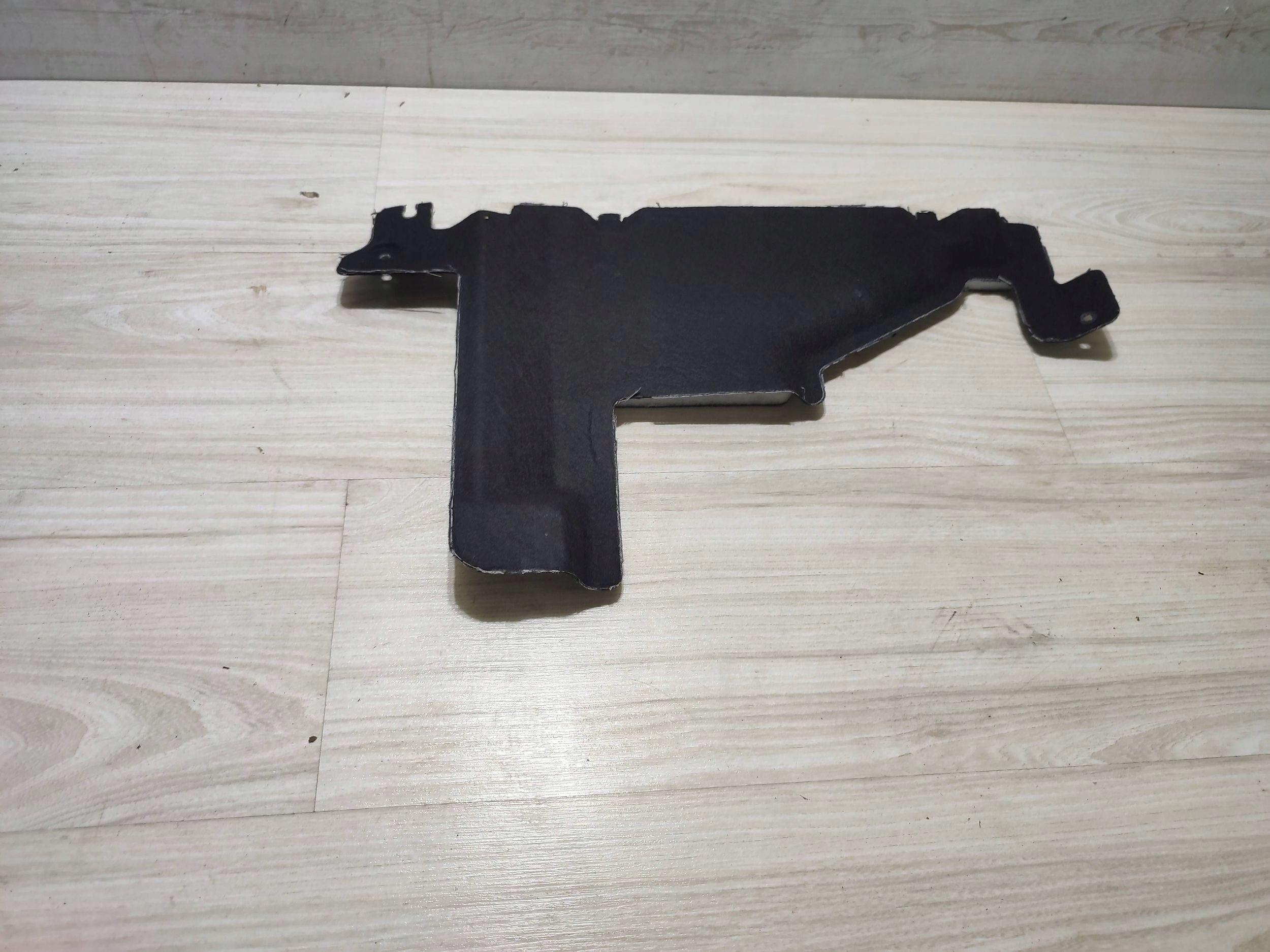 Skoda Scala 2020 front side left soundproofing of the dashboard