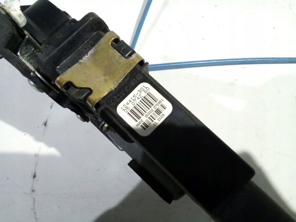 Skoda Octavia and lift module windows right front