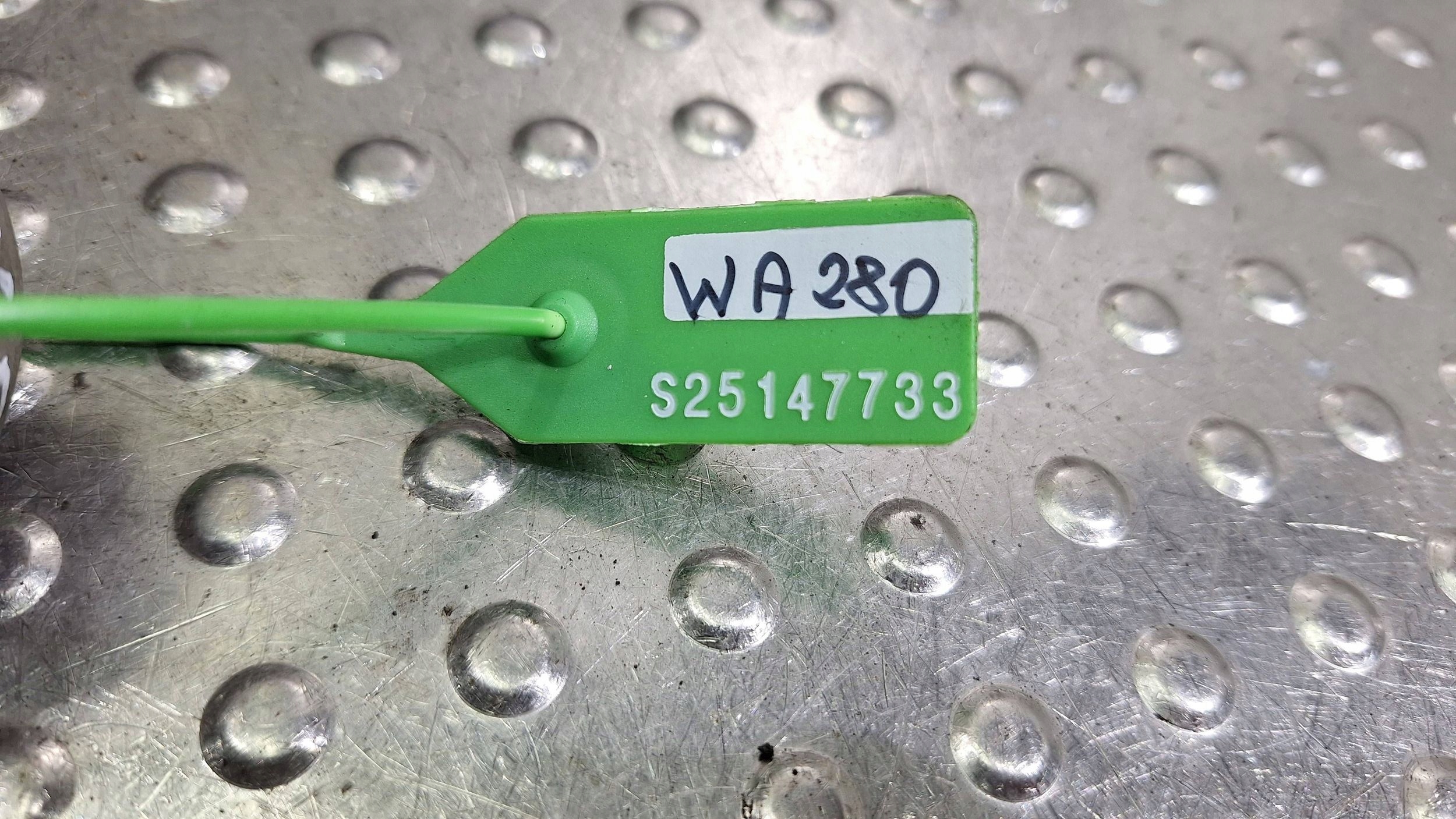 arm right front upper OE 4D0407512F AUDI A4 B6 A6 C5 PASSAT B5 SUPERB and