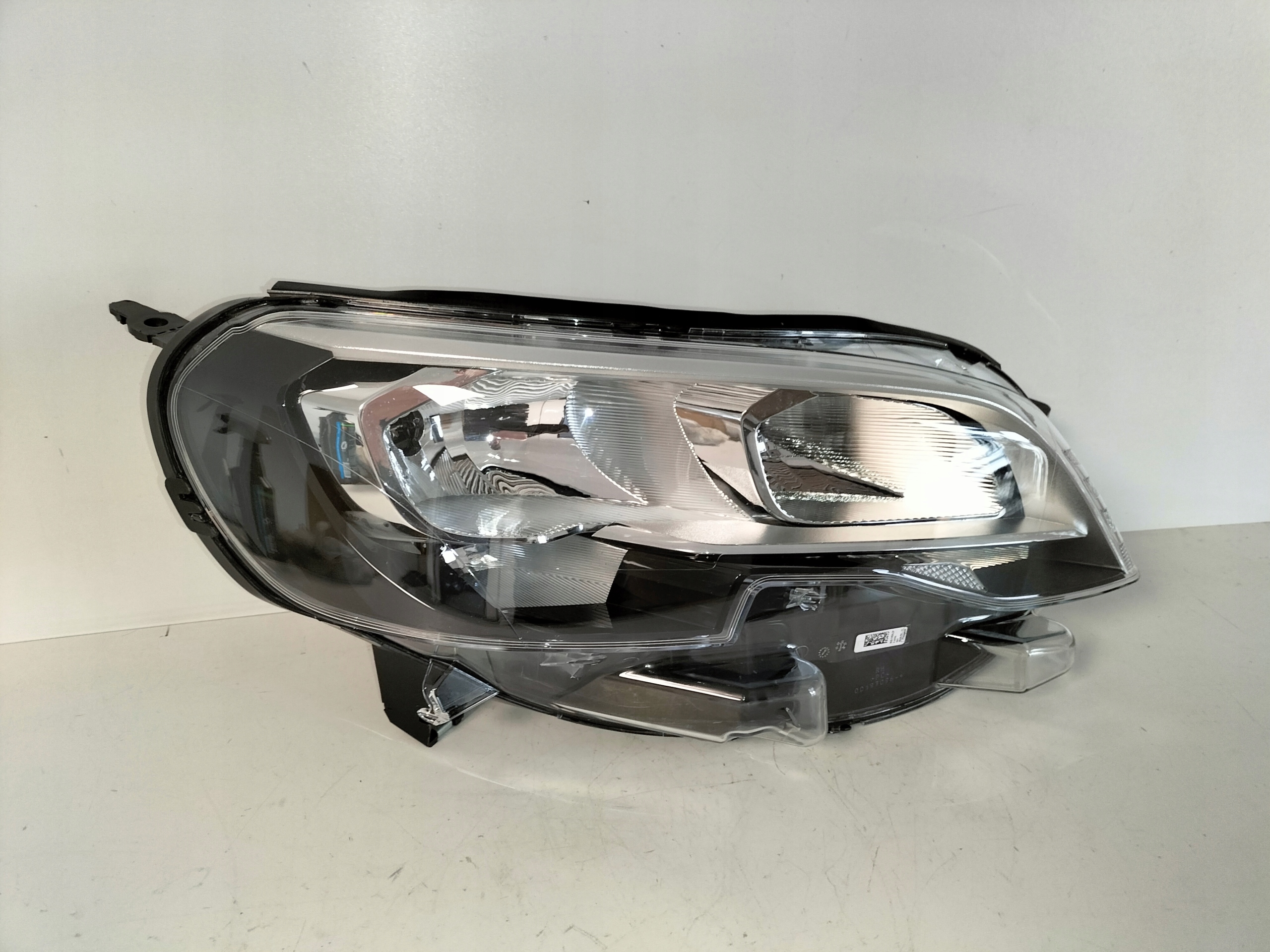 light front reflektor right PEUGEOT EXPERT III 16- TRAVELLER