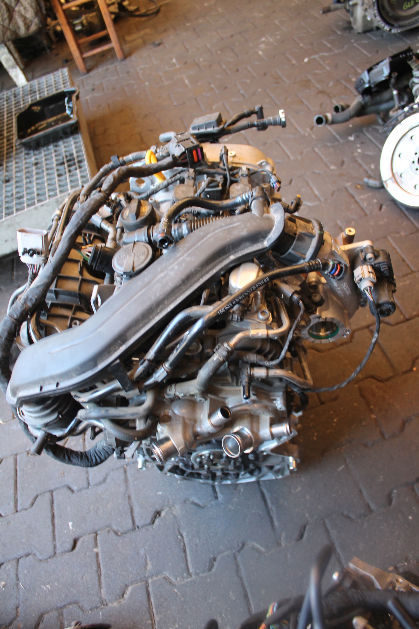 engine complete VW SKODA 1.5 TSI 14TYS KM DXD