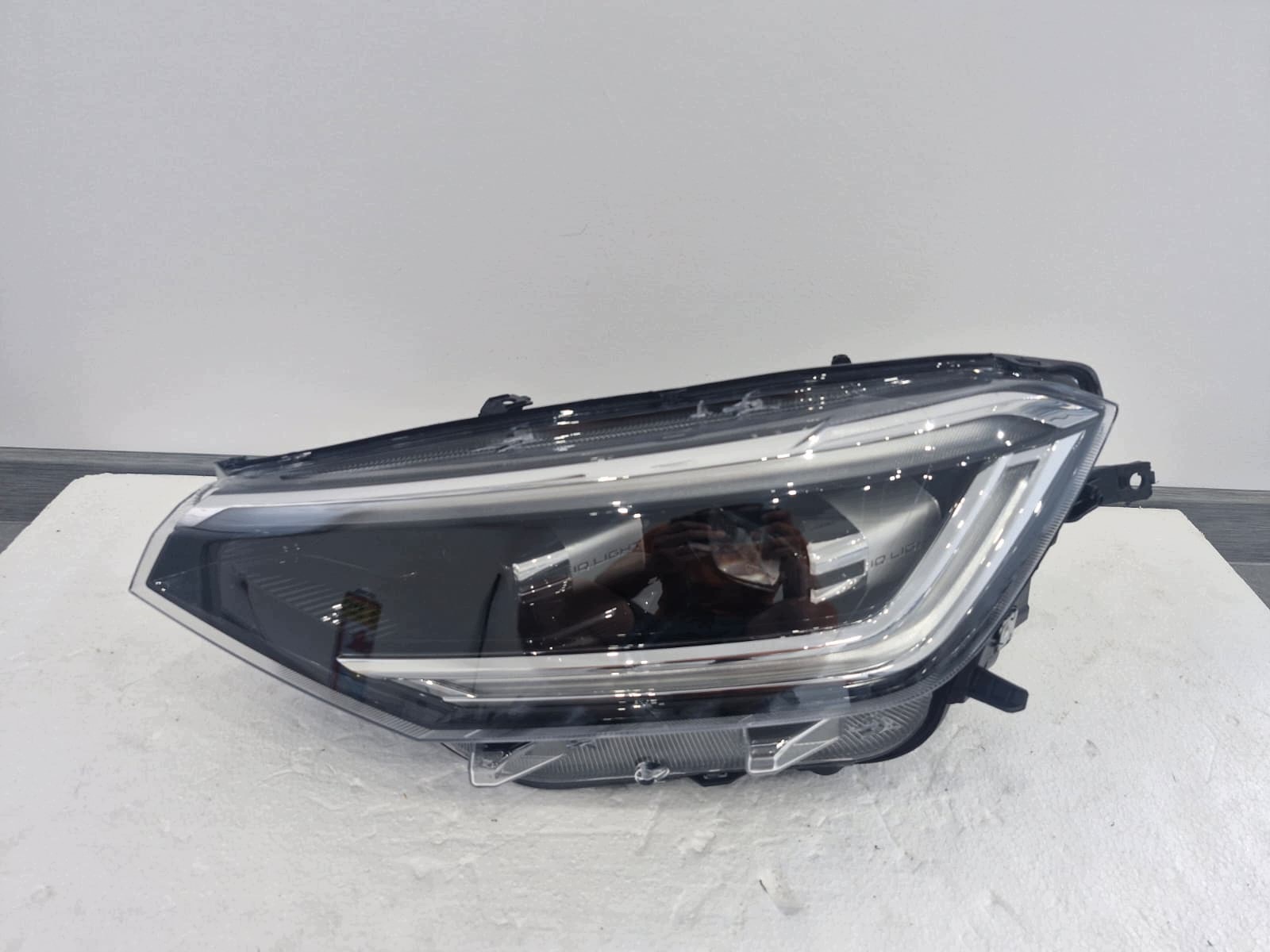 light left VW Taigo FULL LED