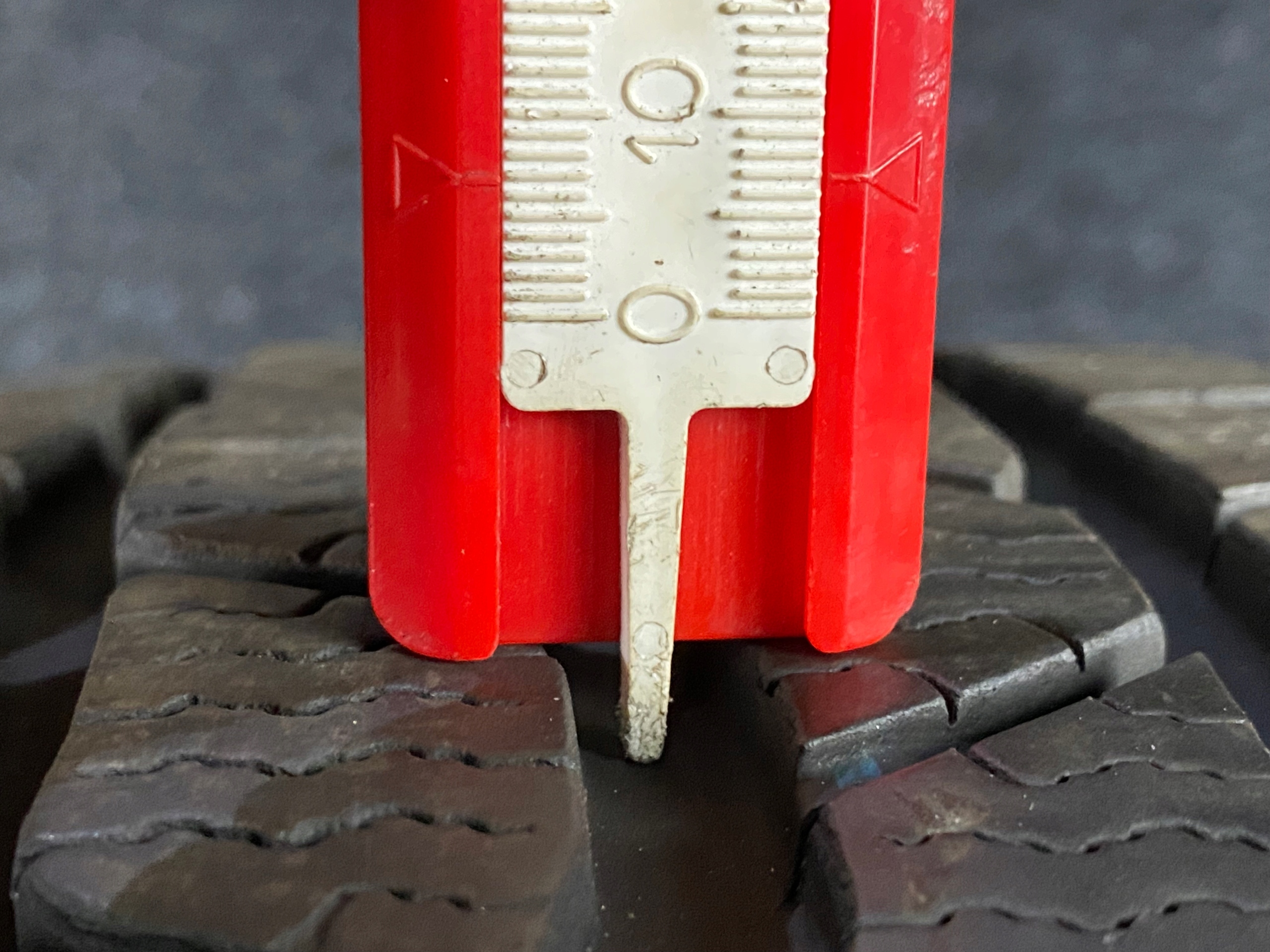 4x CONTINENTAL CONTIWINTERCONTACT TS830P 235/60R16 Profil opony 60