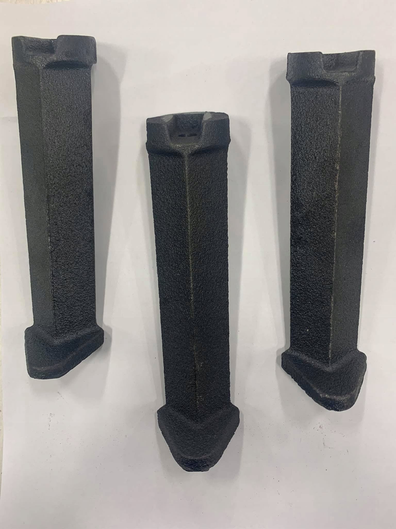 NOGA NOGI DO KOCIOŁKA KOCIOŁEK ŻELIWNE UCHWYT EAN (GTIN) 5907520037163