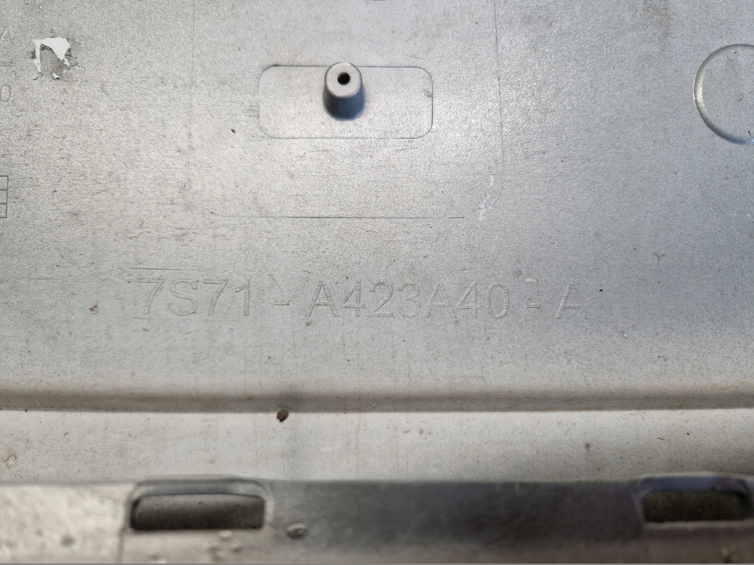 FORD MONDEO MK4 HB cap bonnet rear part cover