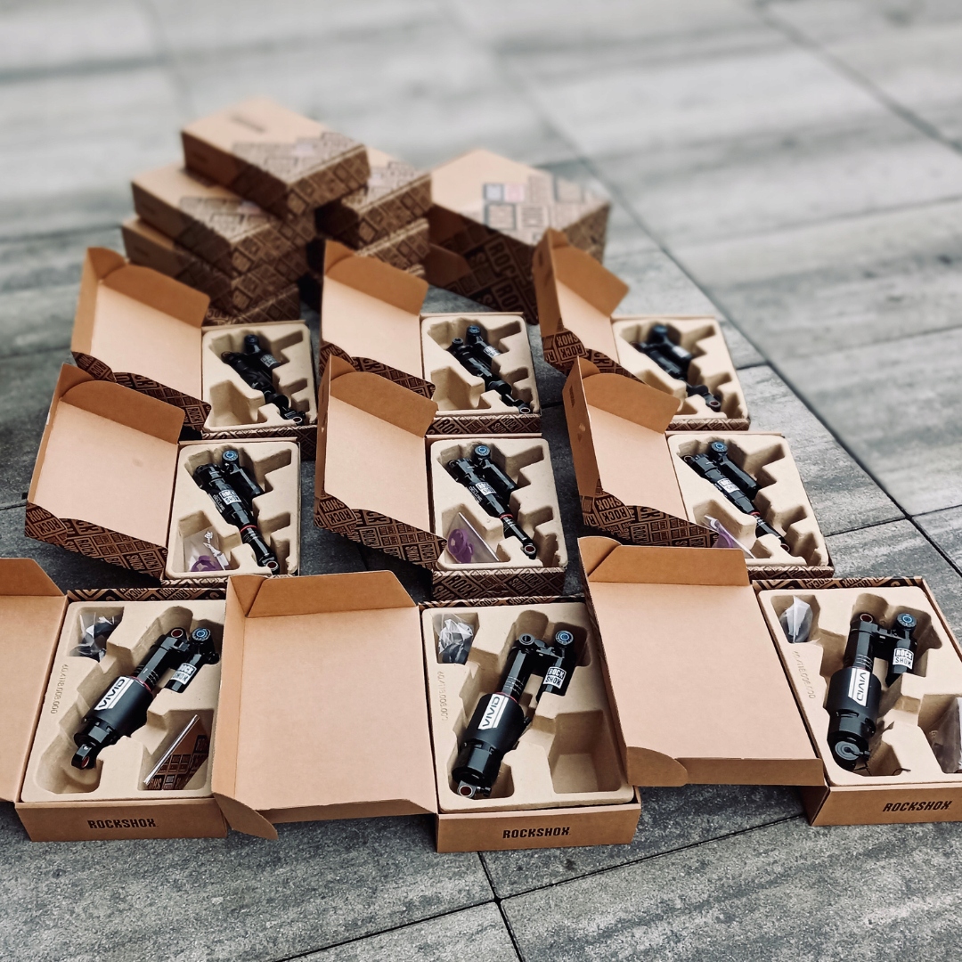 DAMPER ROCK SHOX VIVID ULTIMATE RC2T TRUNNION 205x60mm 2024