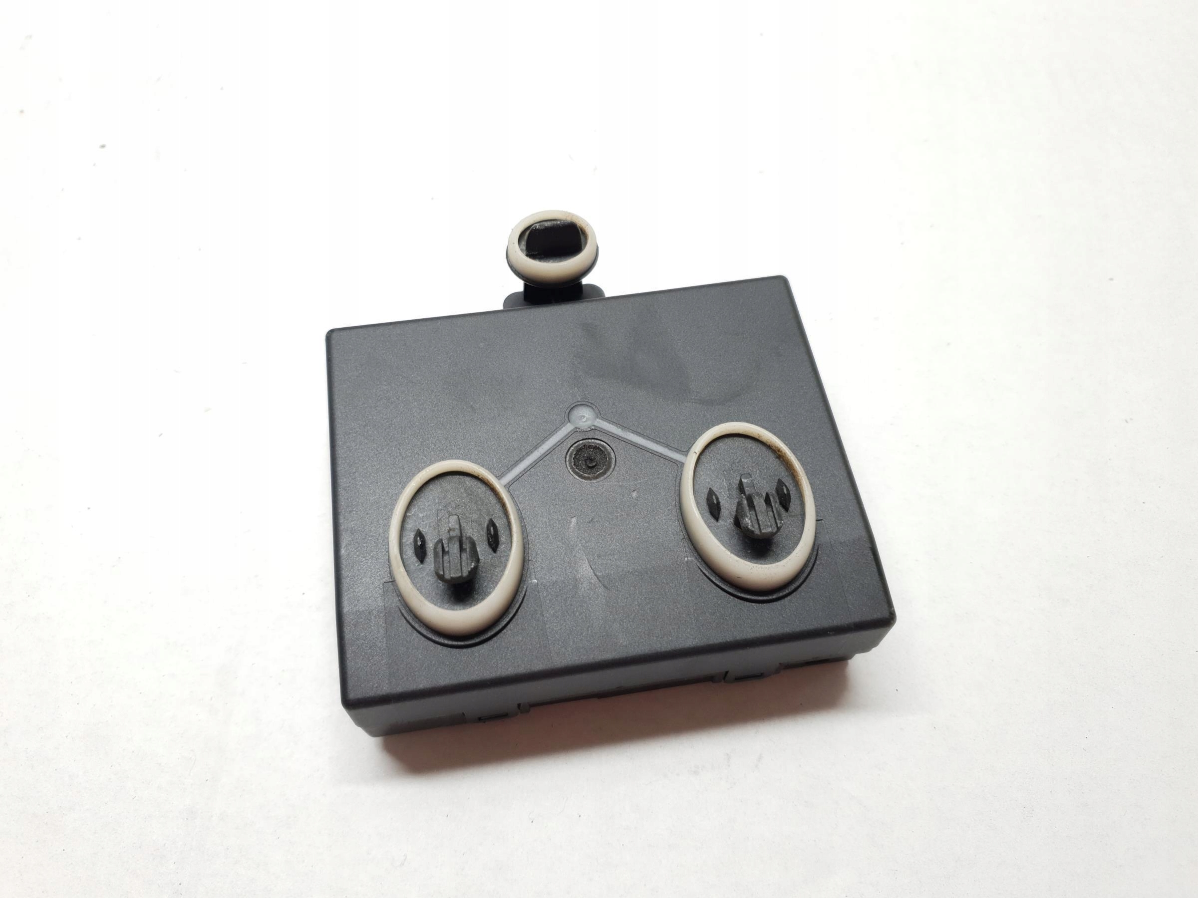 MODUŁ DRZWI PRAWY TYŁ AUDI A5 8T A4 B8 Producent części Audi