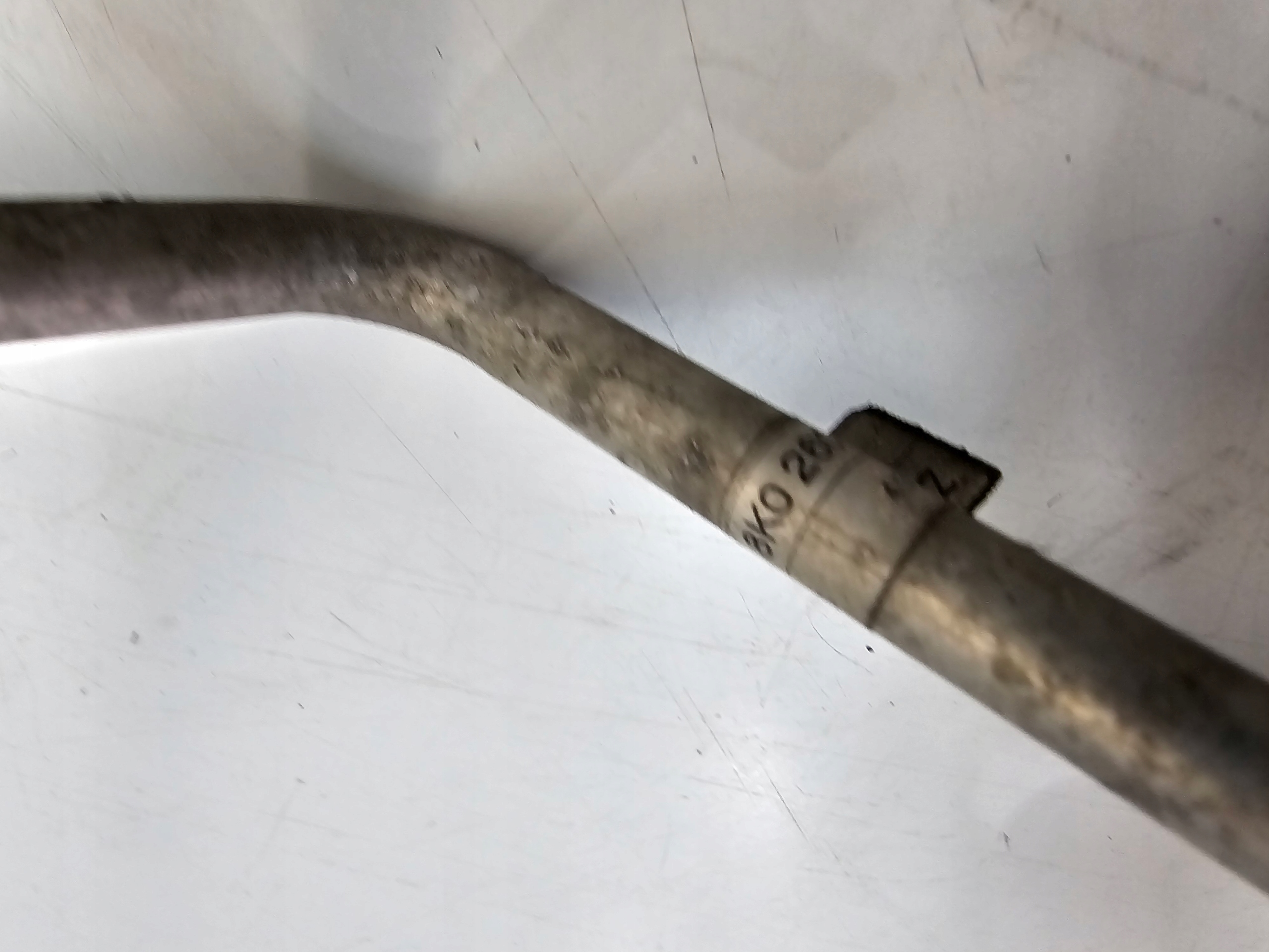 PRZEWÓD WĄŻ KLIMATYZACJI AUDI A4 B8 S5 8K0260710N Producent części Audi OE