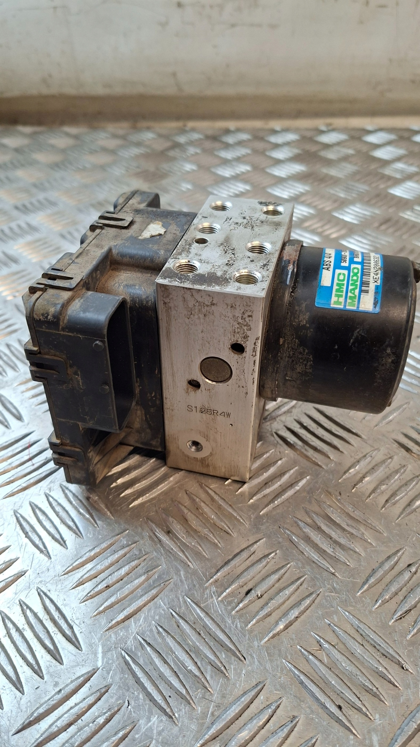 pump ABS HYUNDAI SANTA FE 2.0D