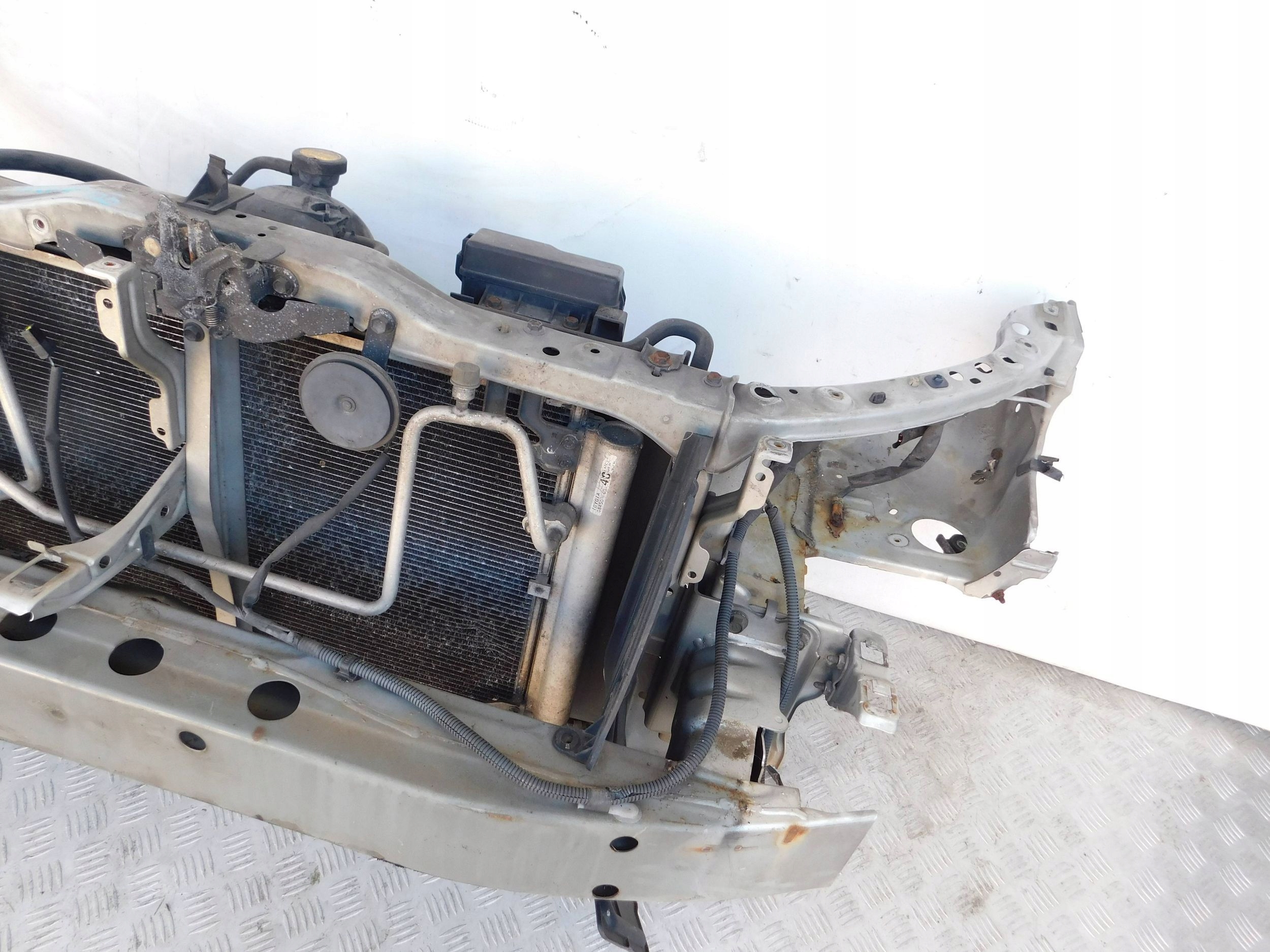 support panel for radiators sider radiator TOYOTA AVENSIS T25 petrol