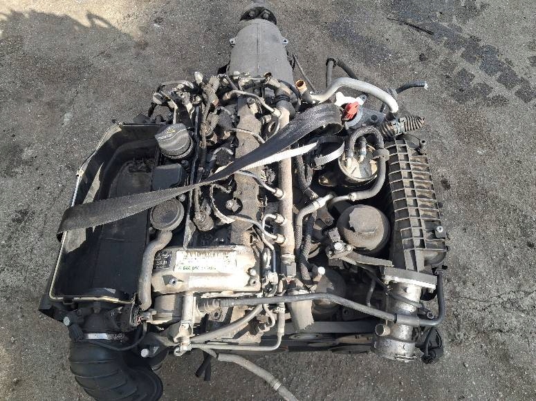 SILNIK KOMPLETNY + SKRZYNIA MERCEDES 2.2 D OM646