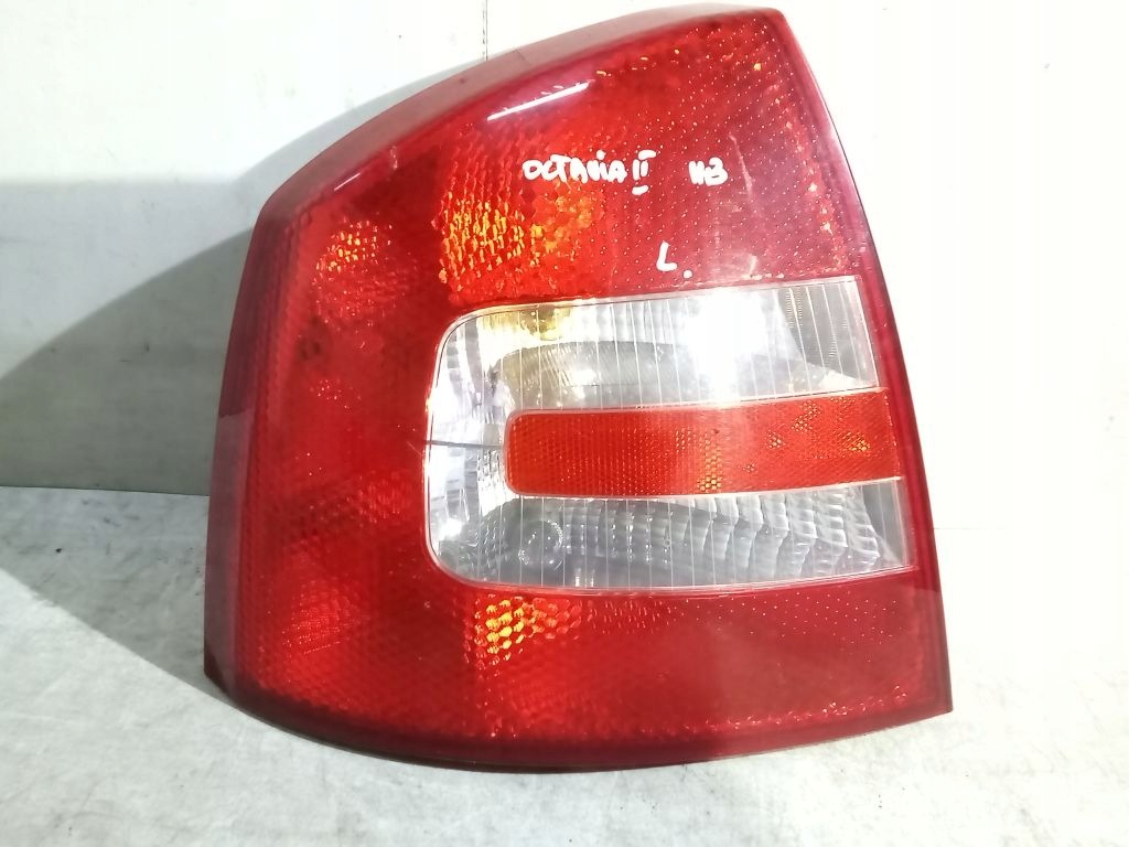 Skoda Octavia II HB light left rear part rear