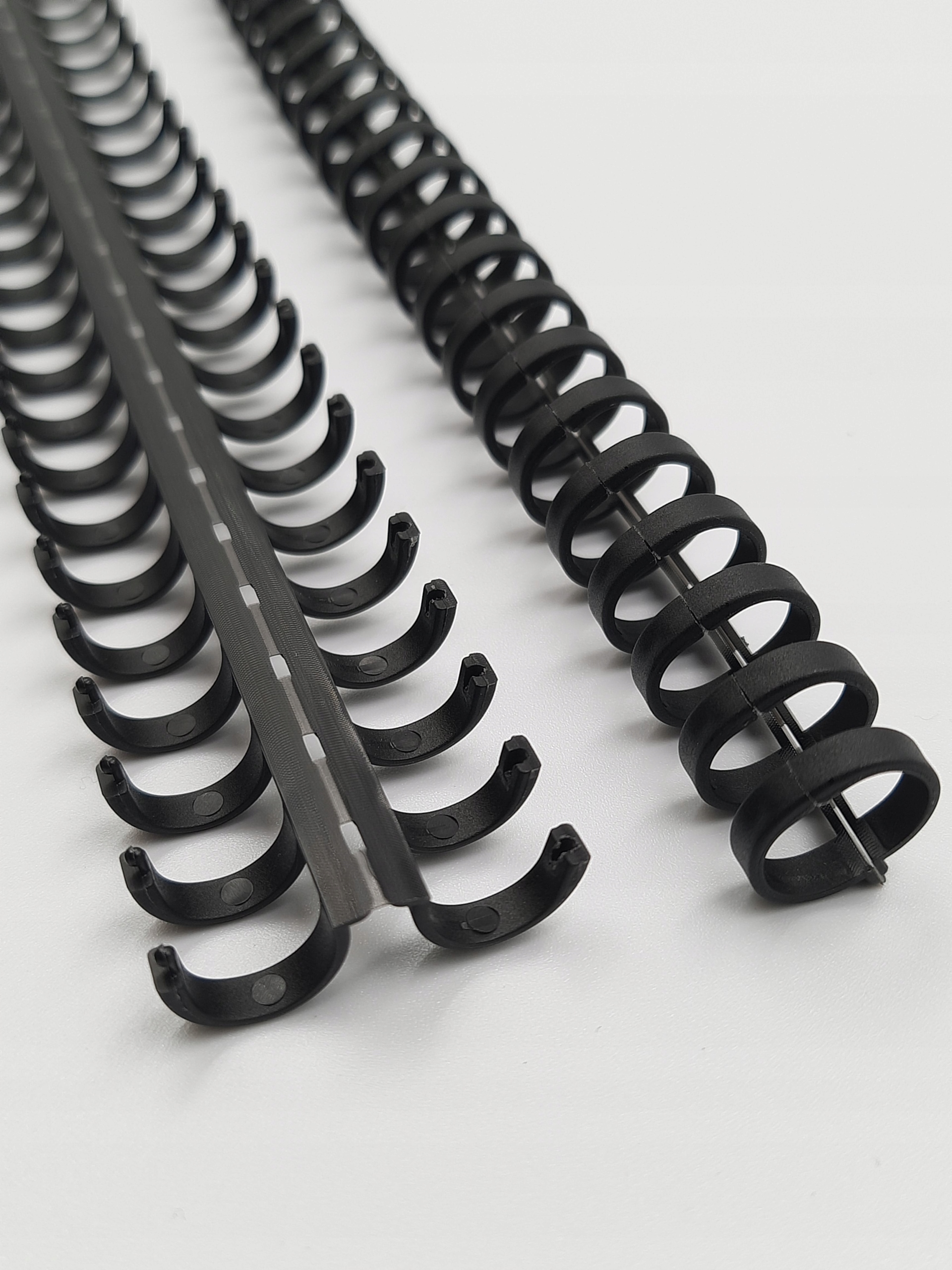 PIERŚCIEŃ otwierany - segregator notes planer A4 - czarny - 30 ringów