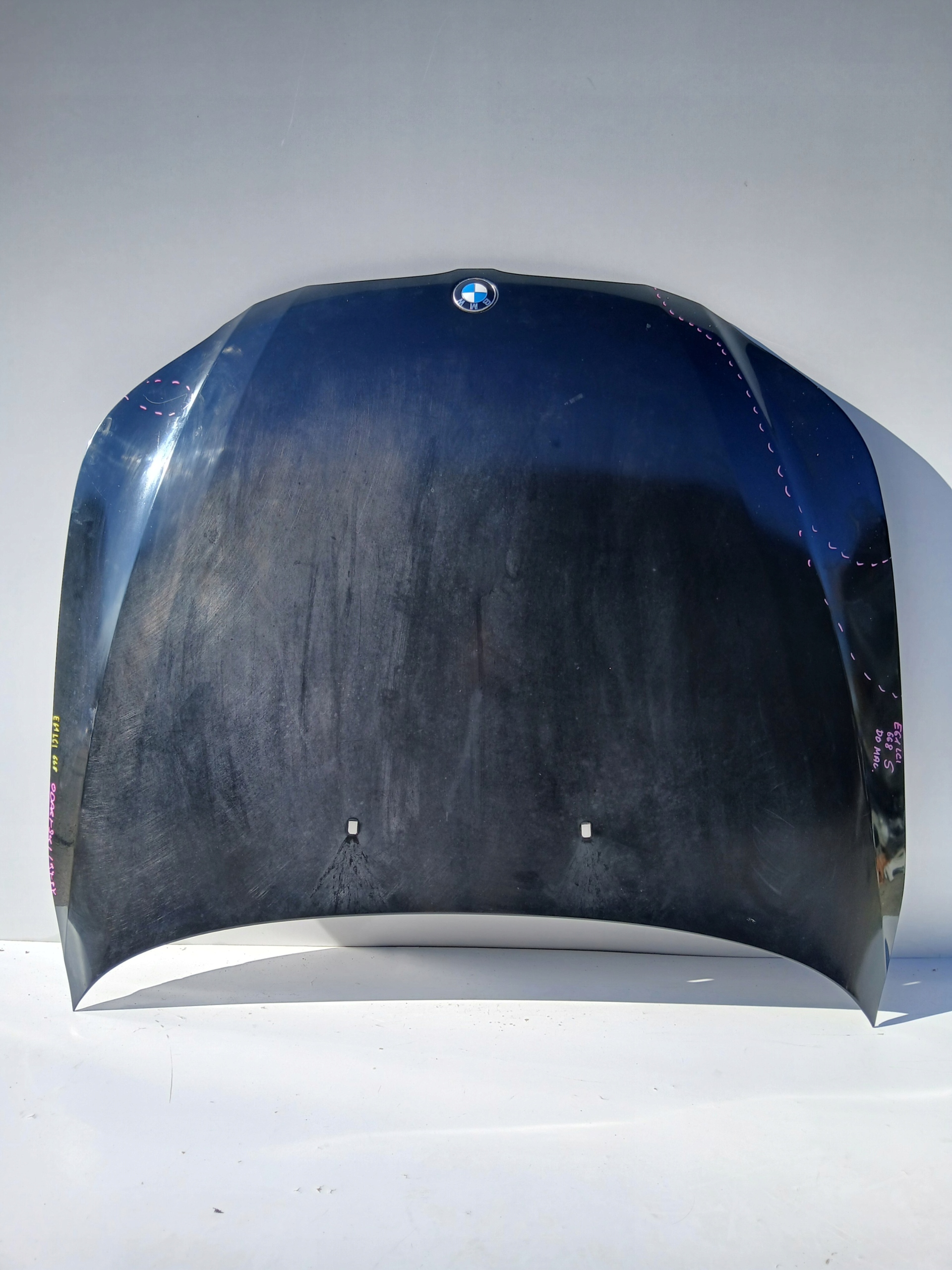 Capot BMW E60 E61 SCHWARZ 2 668/9