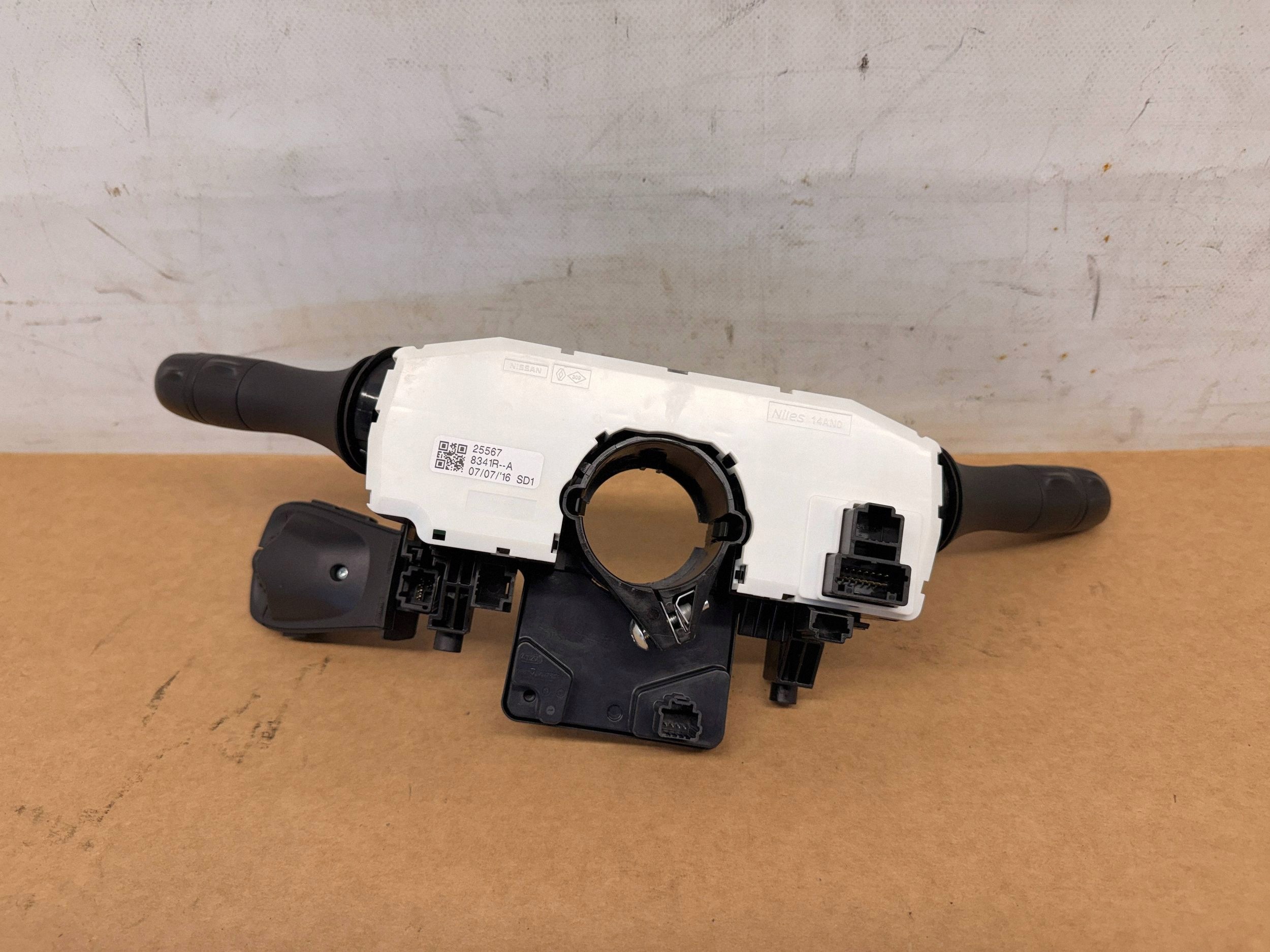 Renault Megane IV commande levier commodo sous volant 255678341R