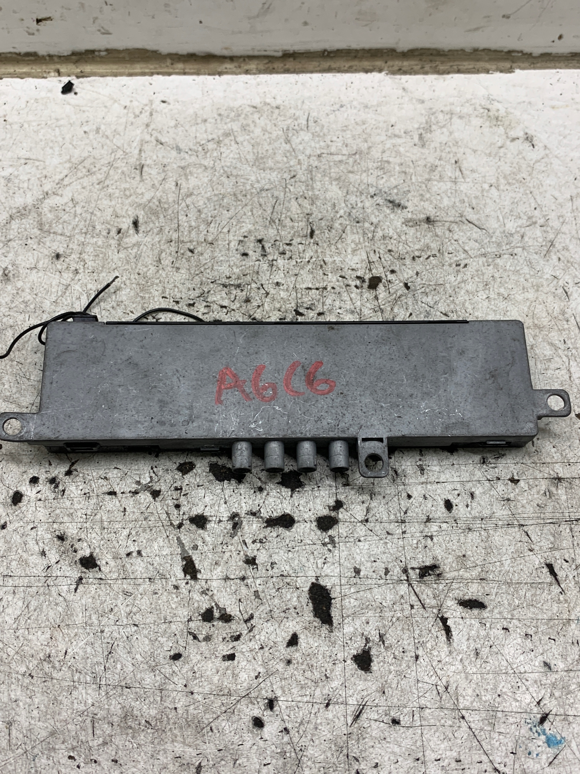 verstärker antenne 4F9035225D AUDI