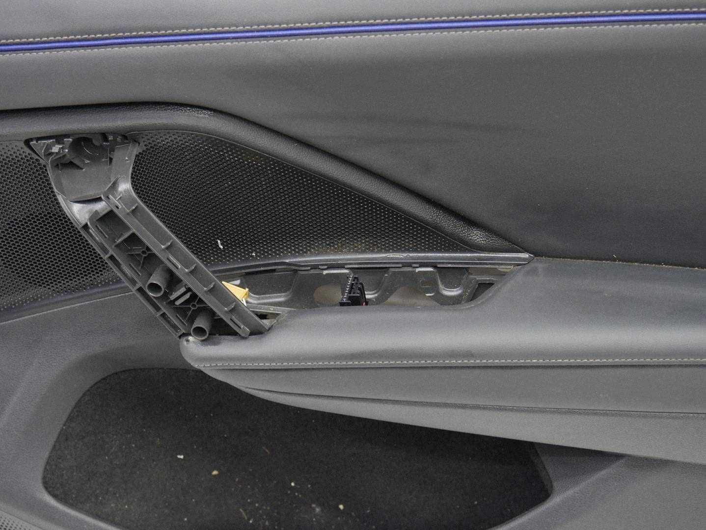 side right front front VW TIGUAN III 24- leather R LINE 572867012