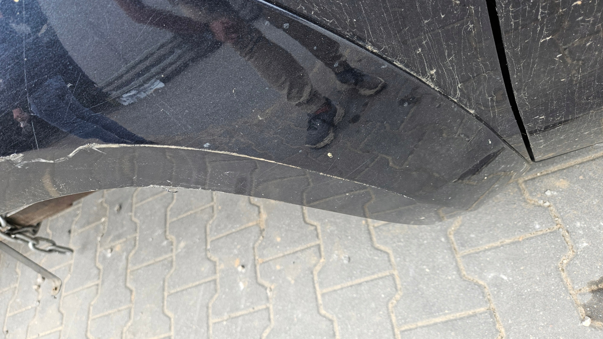 fender left front front VOLKSWAGEN AMAROK 2H pre facelift colour LT5U