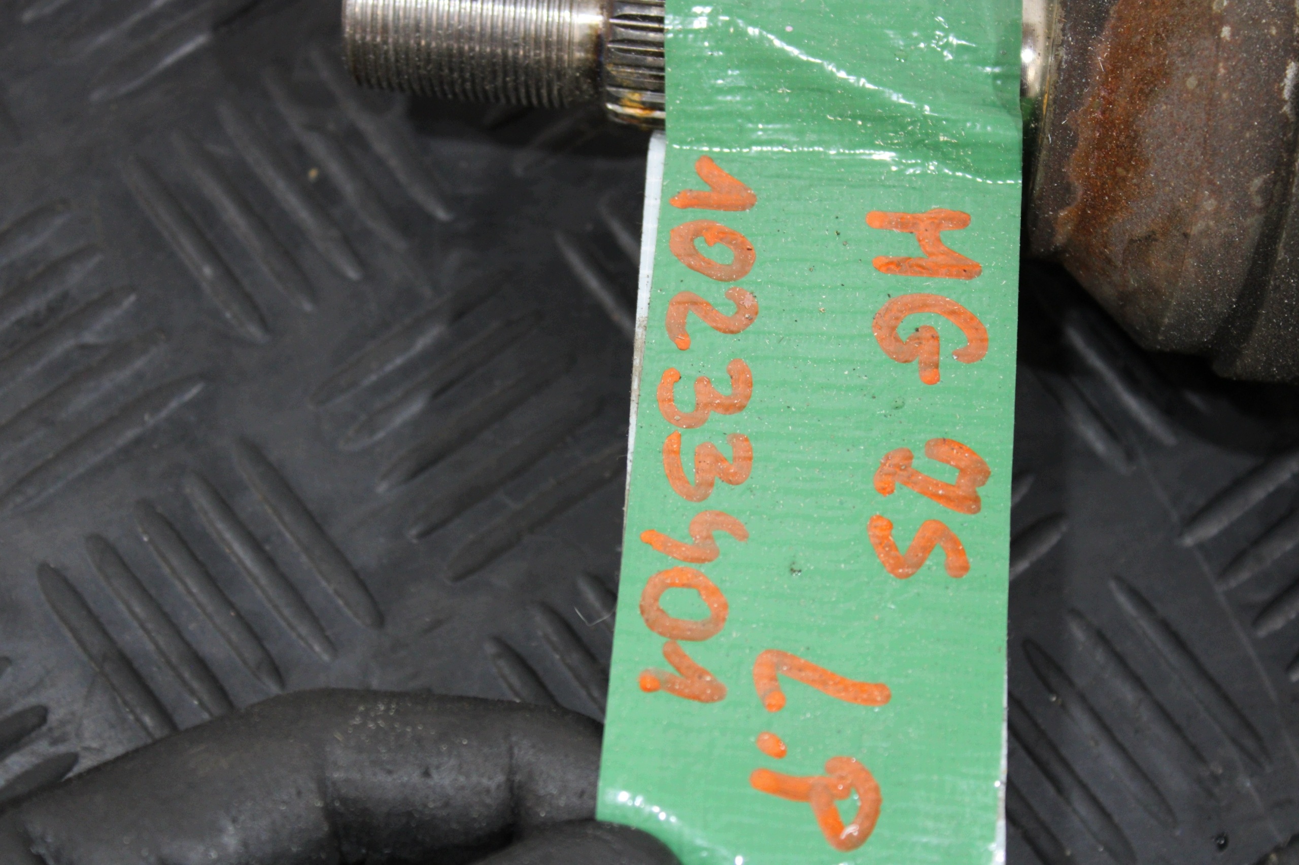 semi-axis semi-axis left front 10233401 MG ZS LIFT FL 2024