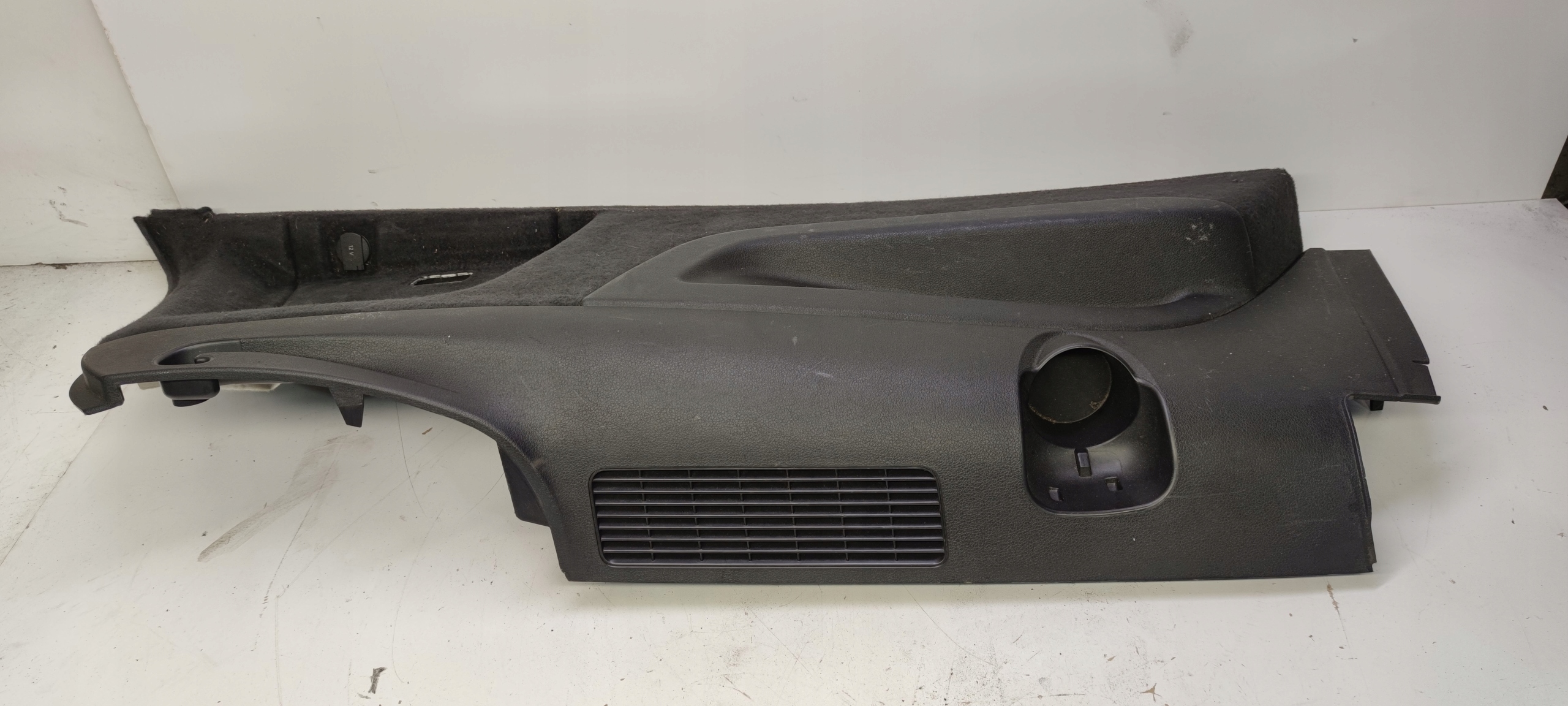 boot upholstery right AUDI Q7 4L 4L0863880G
