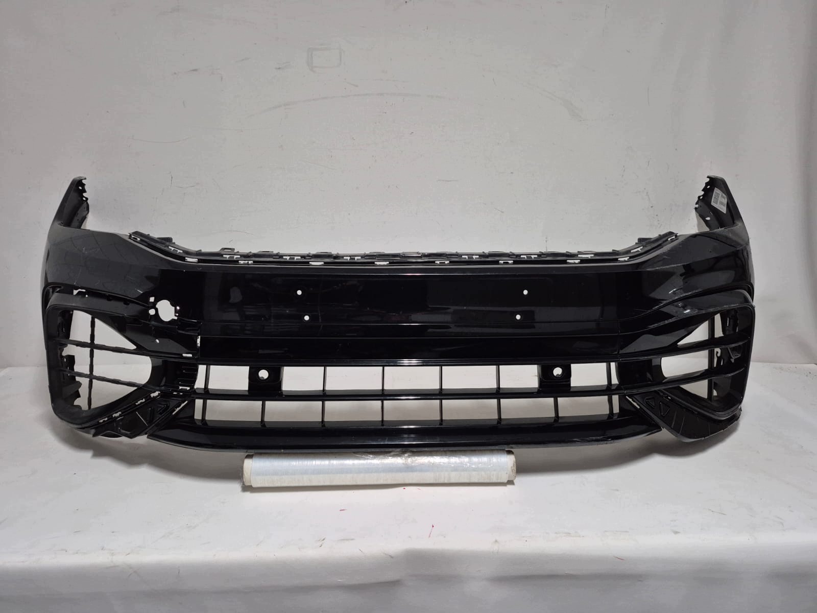 VW TIGUAN II 2 R-LINE LIFT 20-24 bumper front front PDC