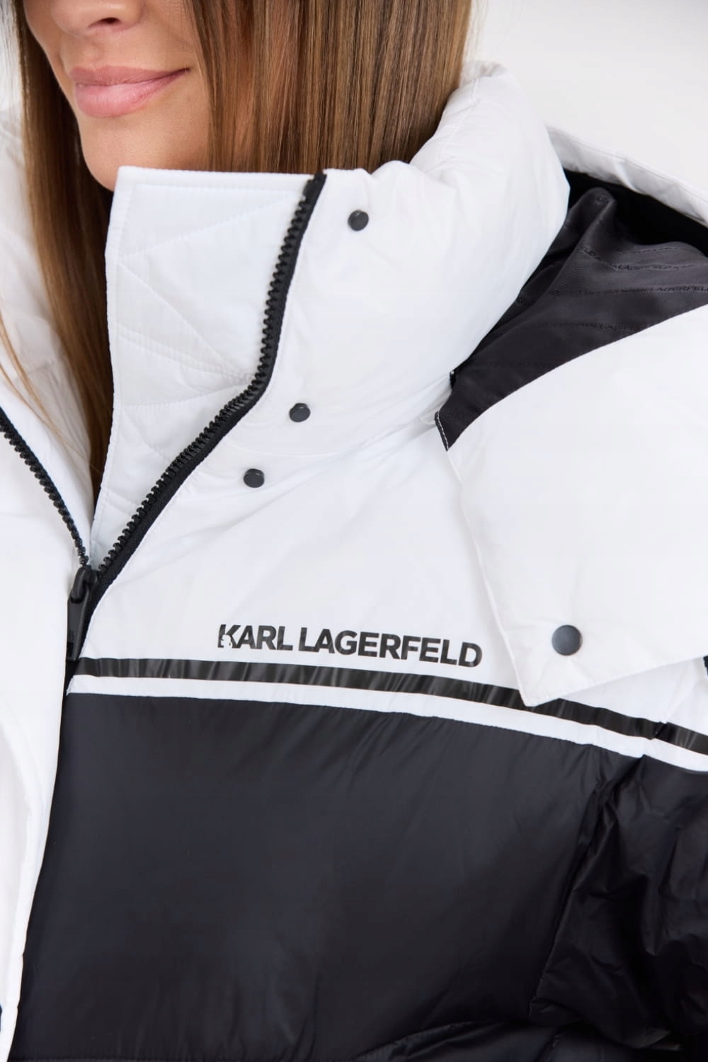 Karl Lagerfeld kurtka damska puchowa z kapturem 245W1505 rozmiar M