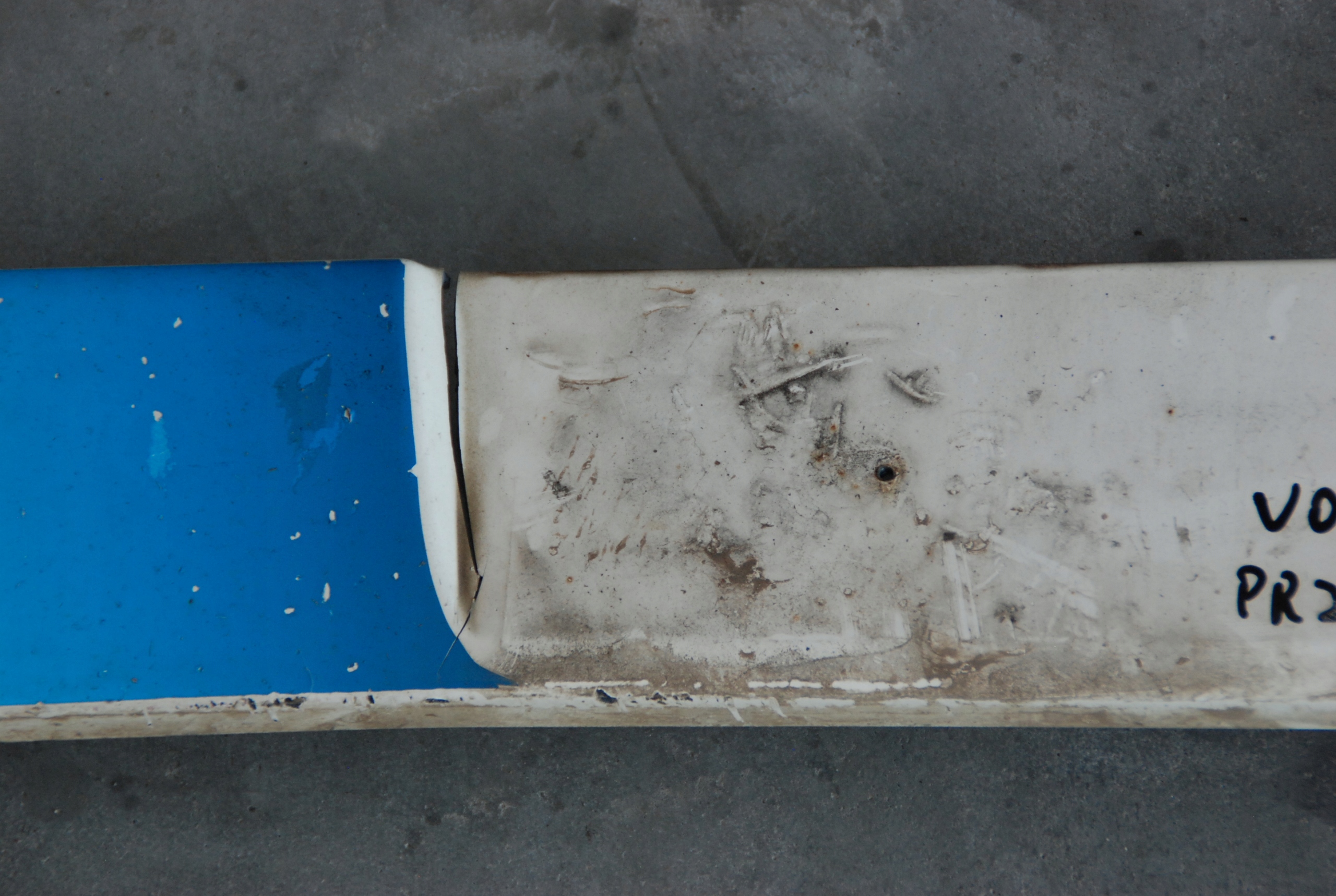 POSZYCIE ZDERZAKA NAKŁADKA VOLVO FH4 Producent części Volvo OE