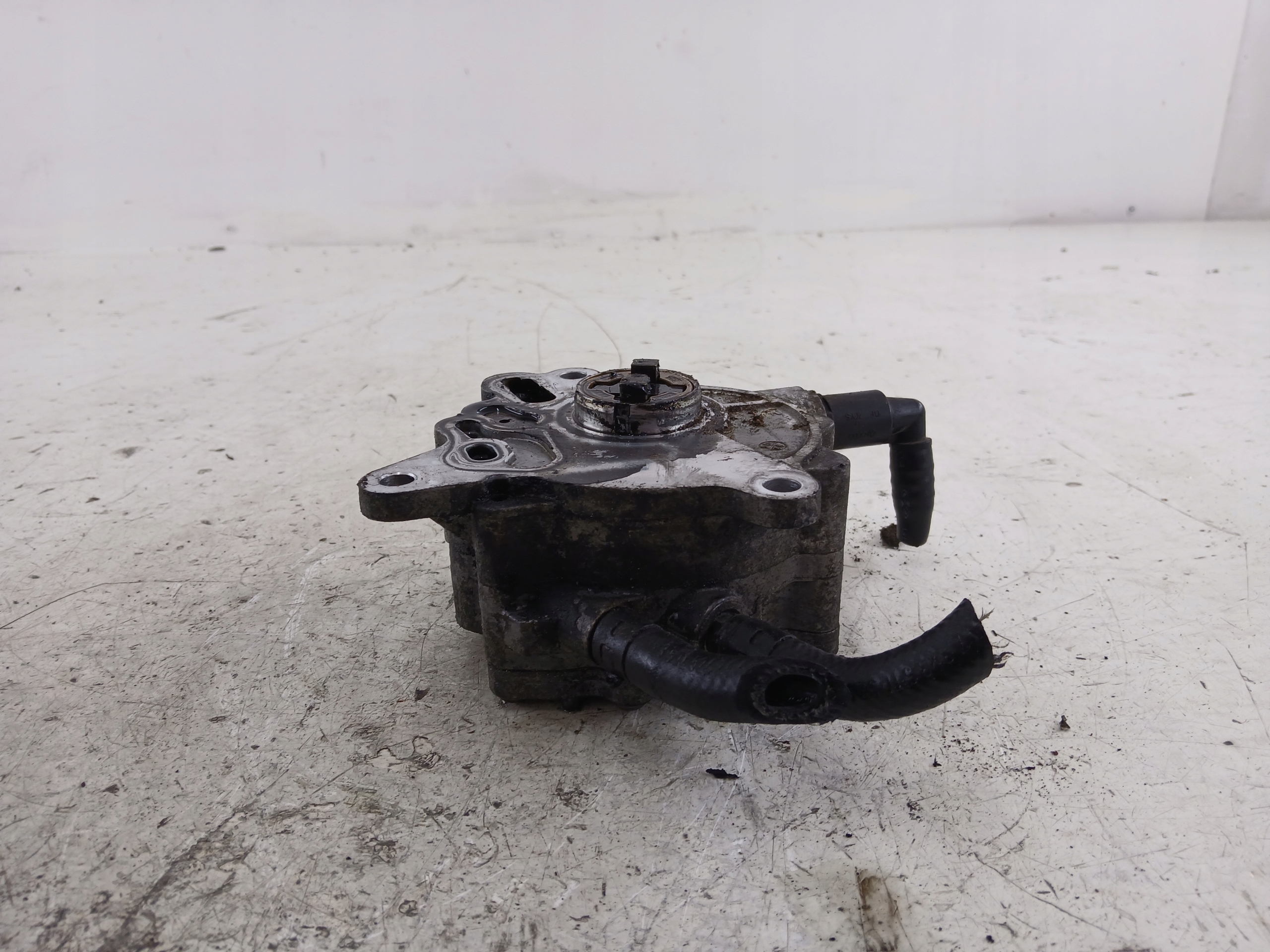 VW PASSAT B6 1.9 TDI Pompa VACUM VAKUM 03G145209