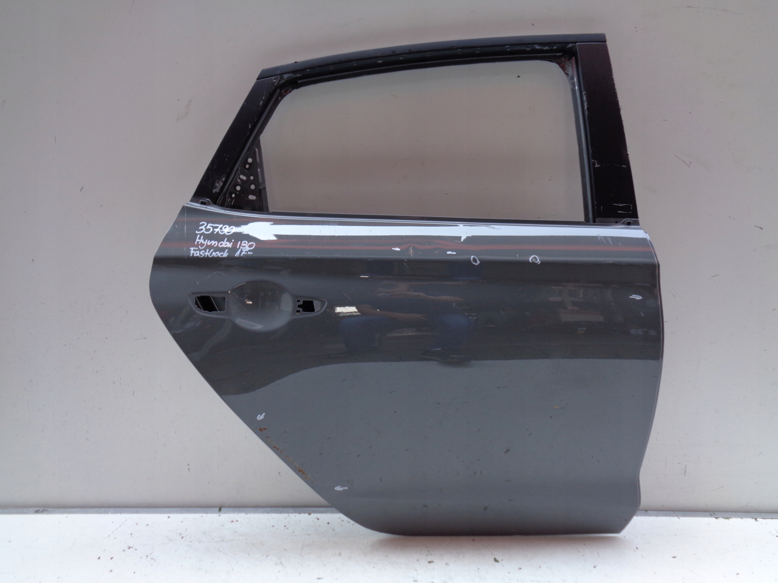 door right rear. HYUNDAI I30 FASTBACK 17- 35790