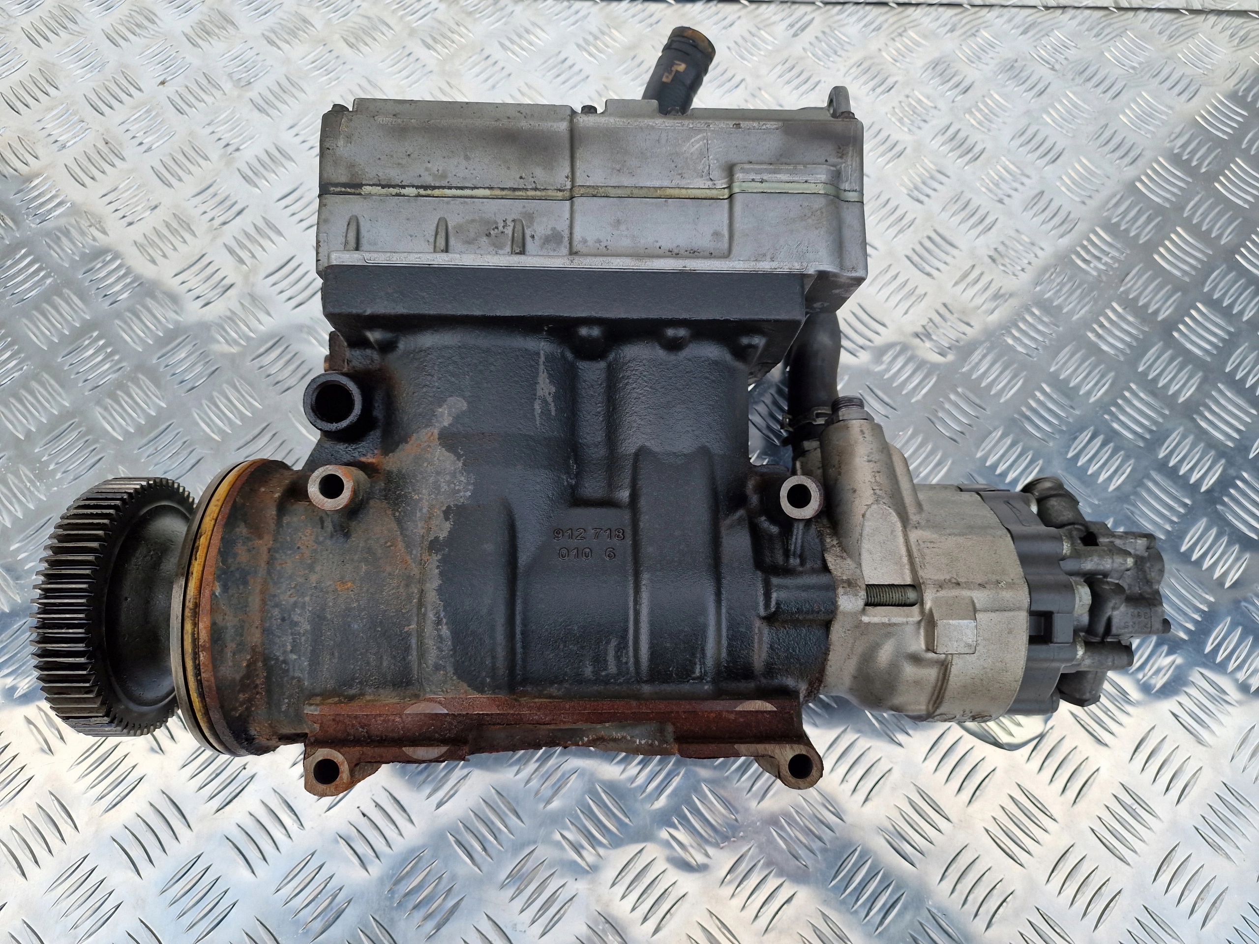 2042155 - КОМПРЕСОР ПОВІТРЯНИЙ КОМПРЕСОР DAF XF 106 LIFT 480