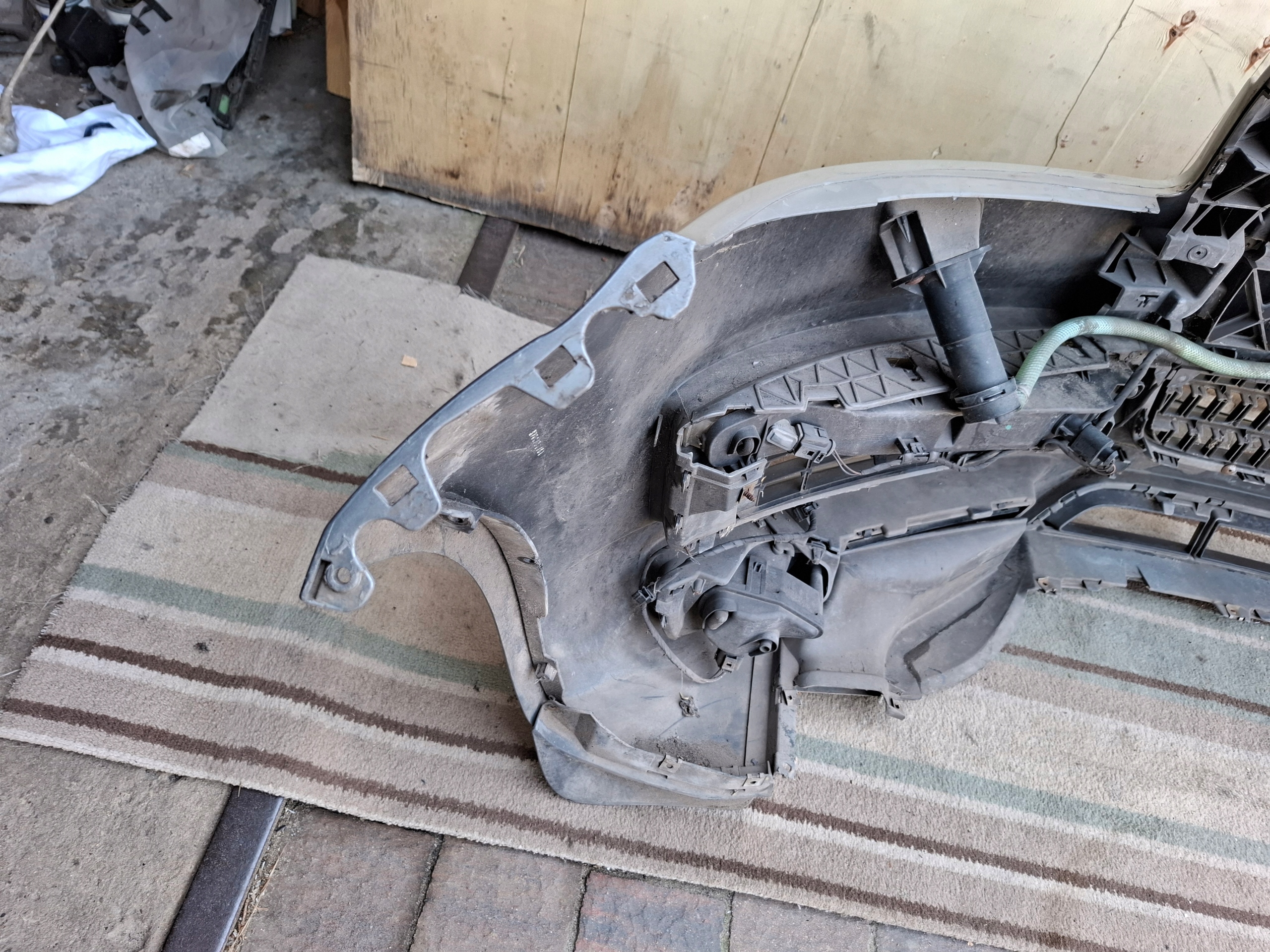 Audi Q7 (2006-2010.) bumper front complete S-LINE 4L0807437D LX7U
