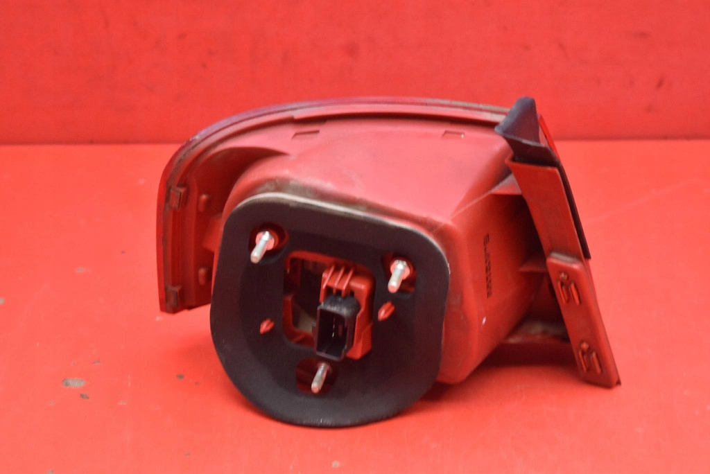 light right rear part rear 3C5945096C VW PASSAT B6 sedan 05-10