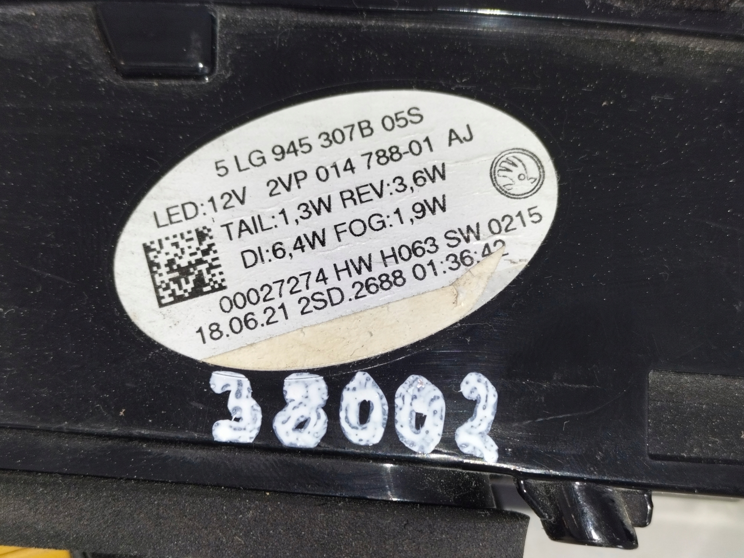 light rear rear part left SKODA ENYAQ 21- LED